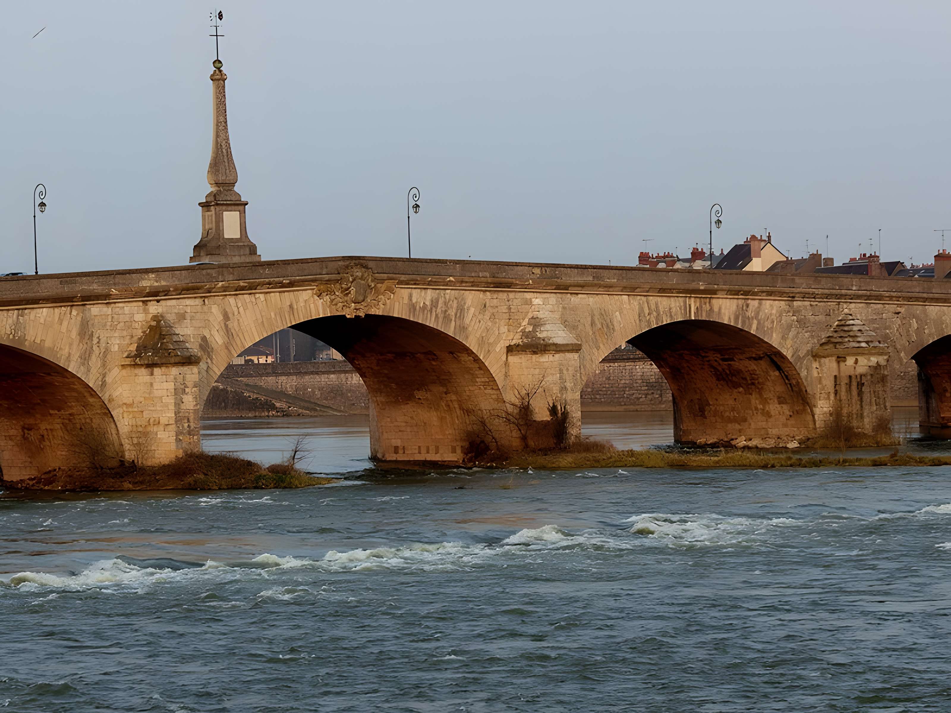 Pont Jacques-Gabriel à Blois