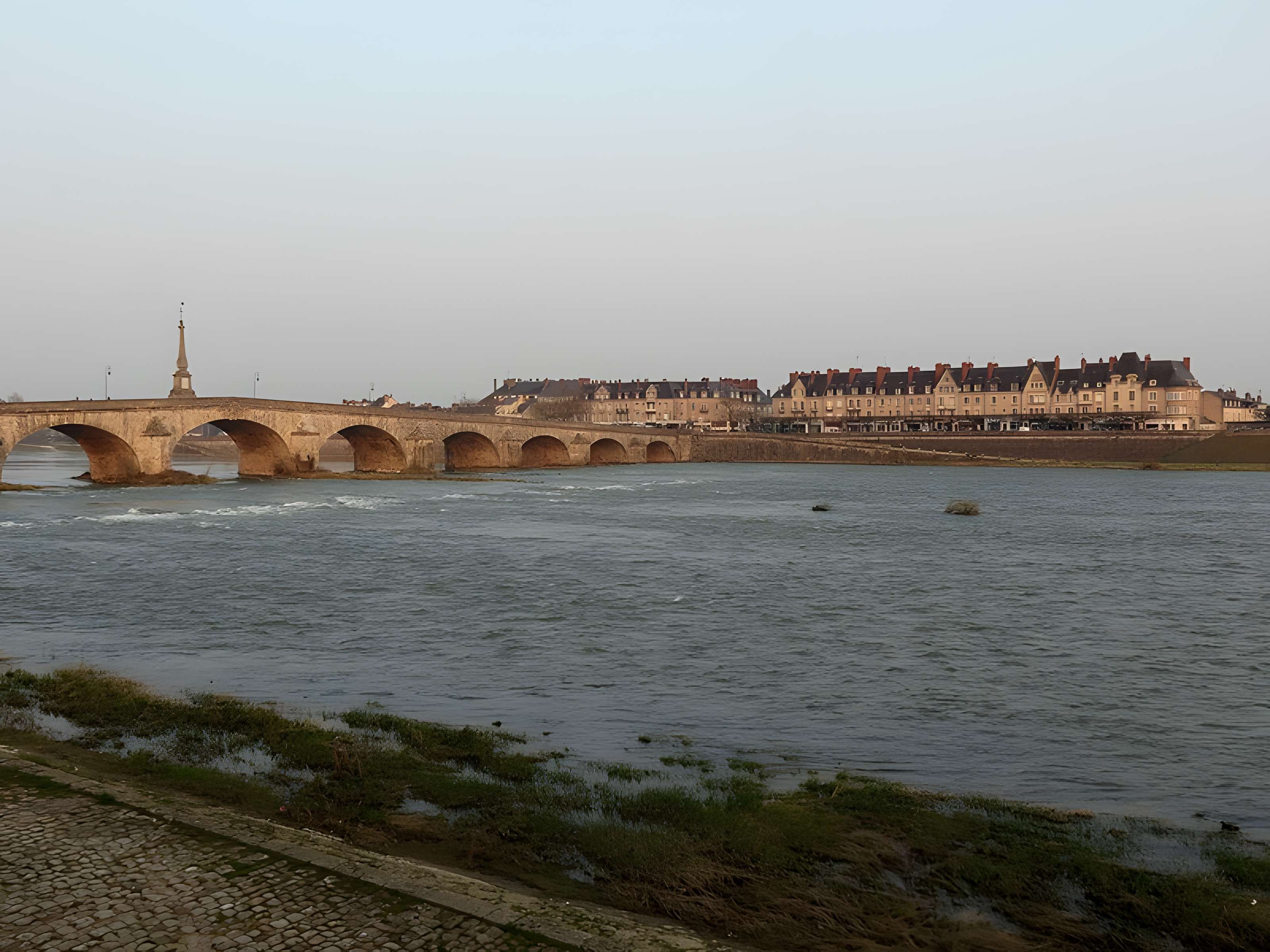 Pont Jacques-Gabriel à Blois
