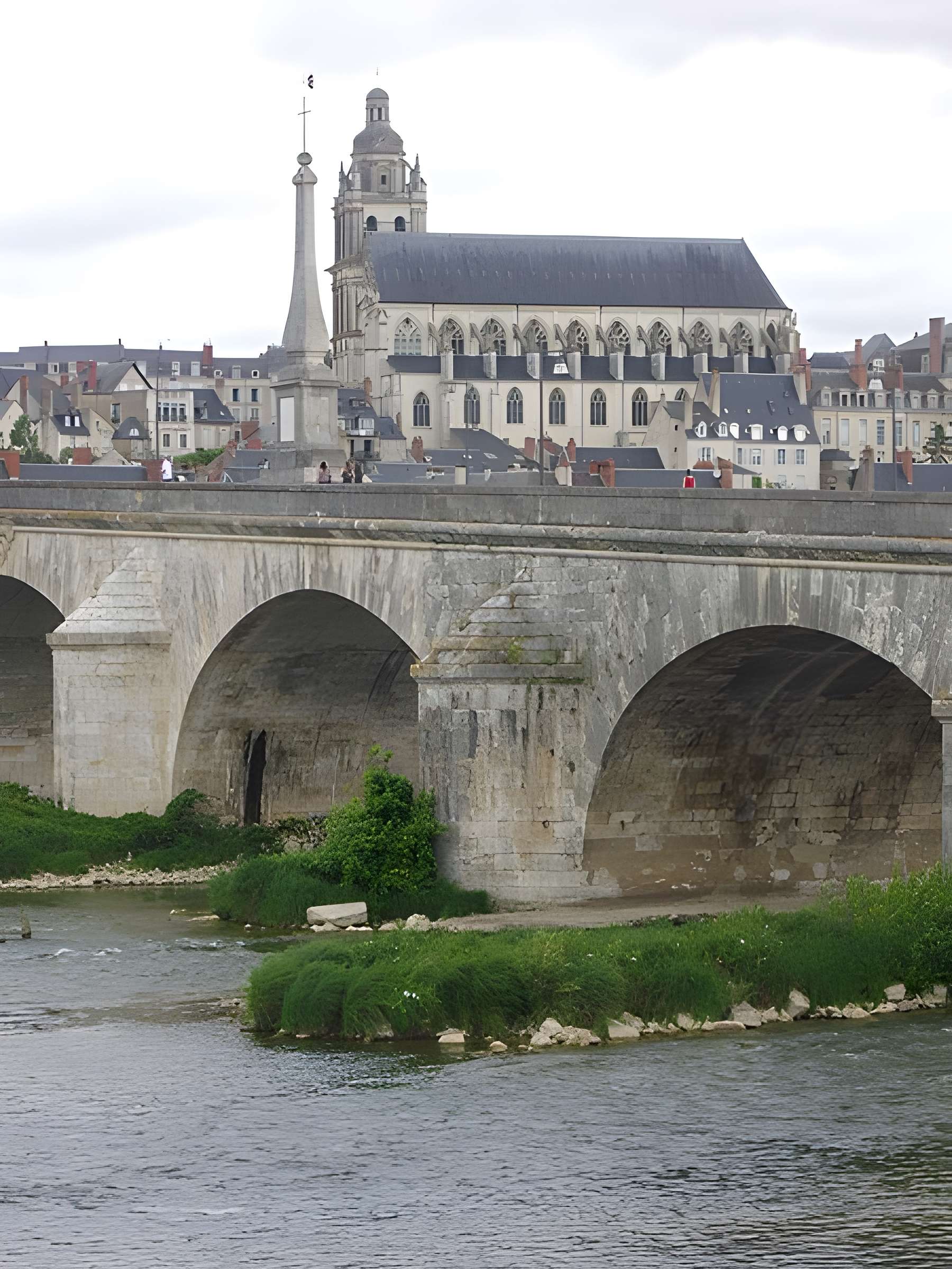 Pont Jacques-Gabriel à Blois