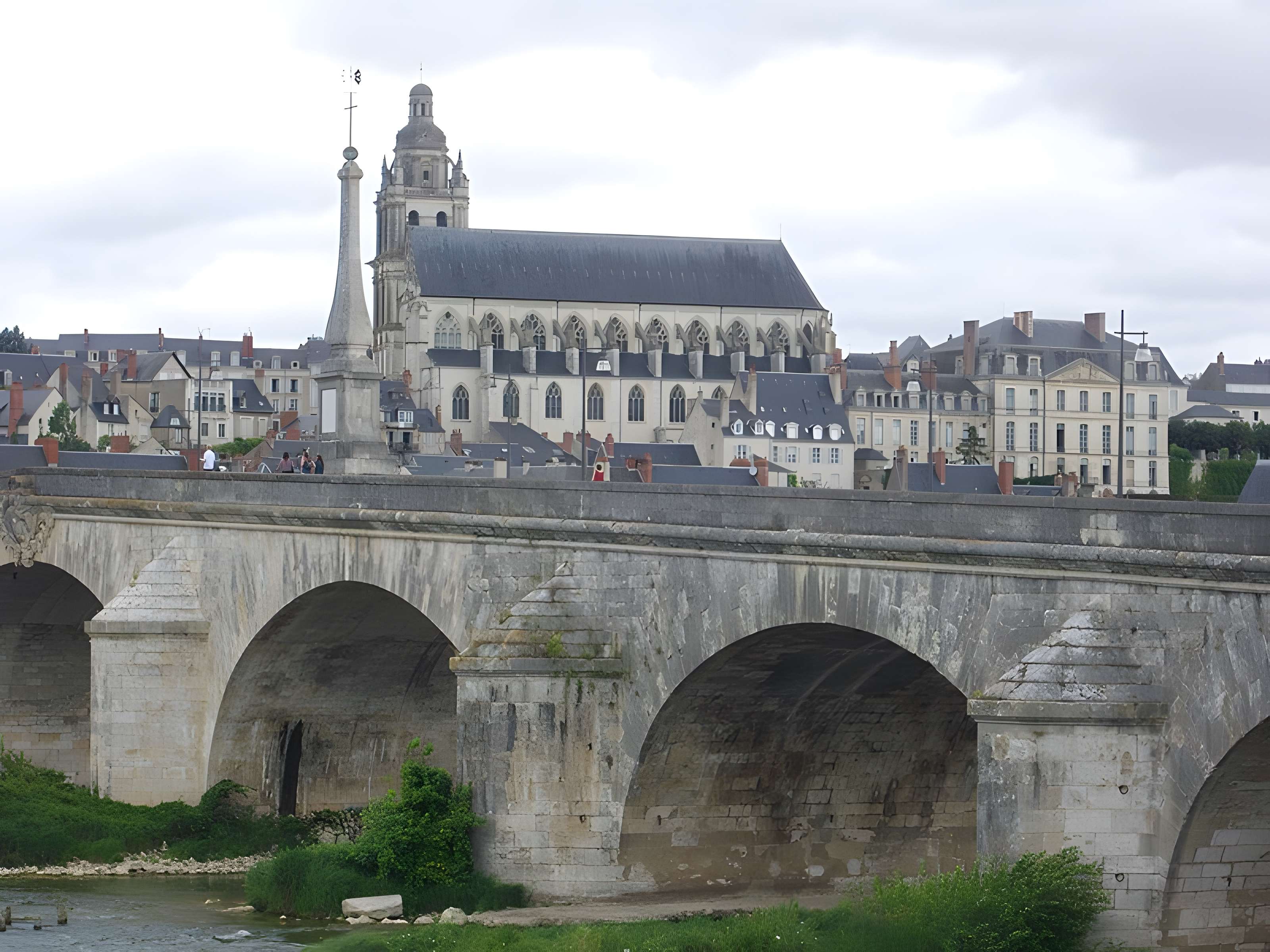 Pont Jacques-Gabriel à Blois