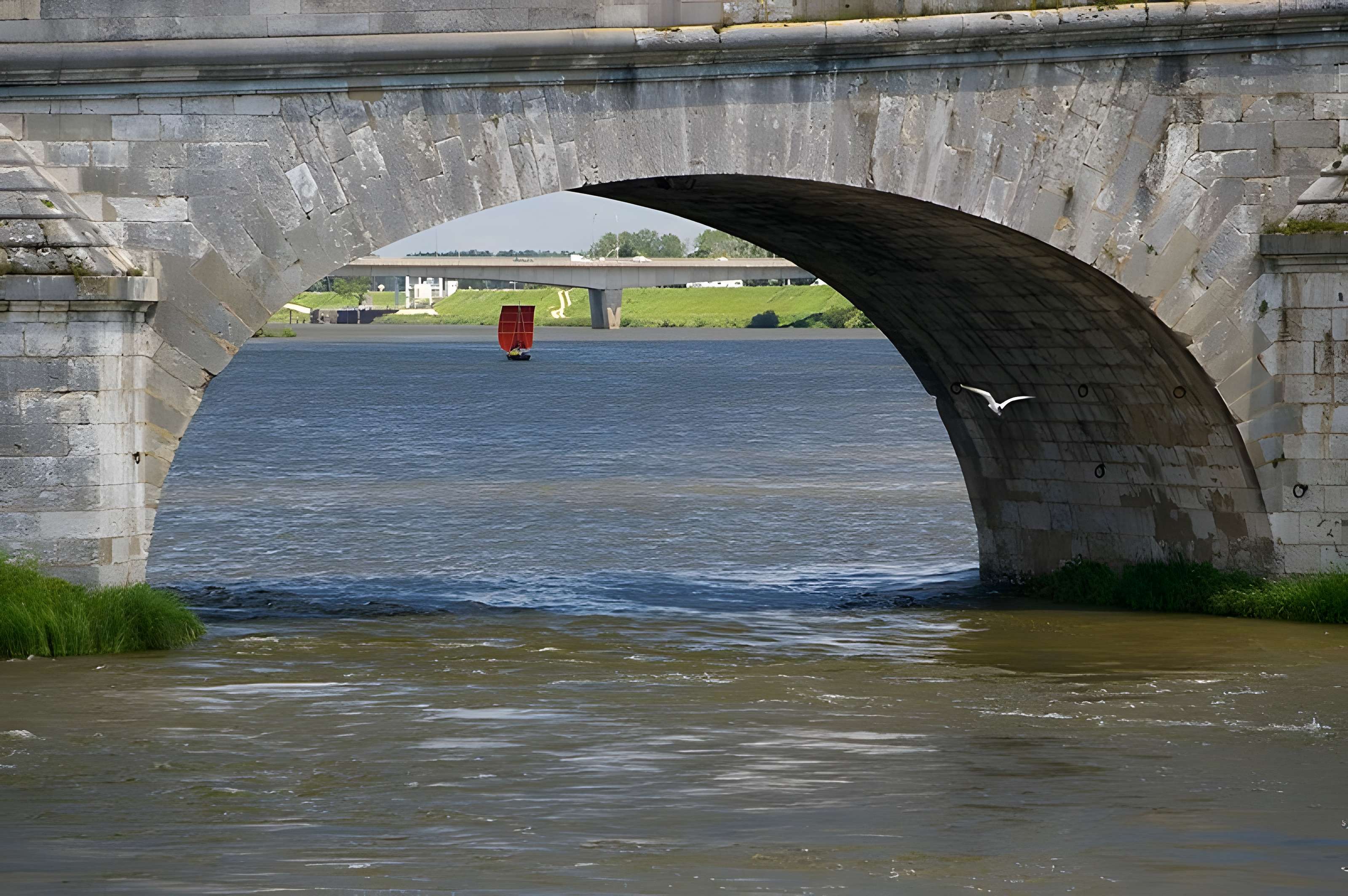 Pont Jacques-Gabriel à Blois