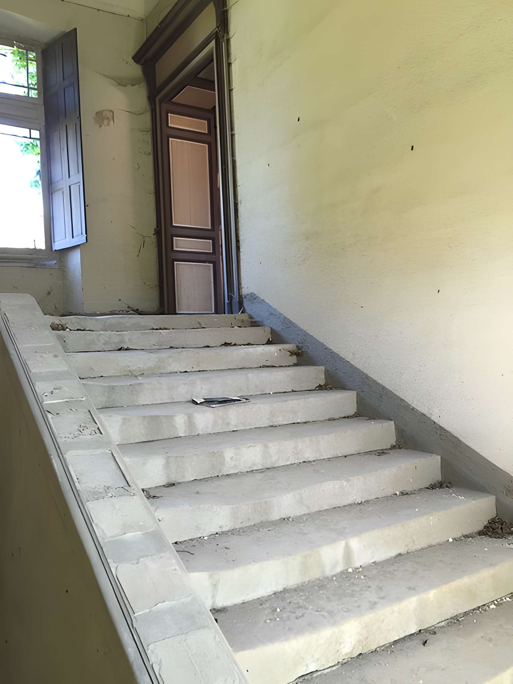 Château de Lézignac