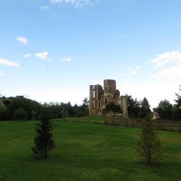 Château de lIsle à Saint-Denis-en-Val