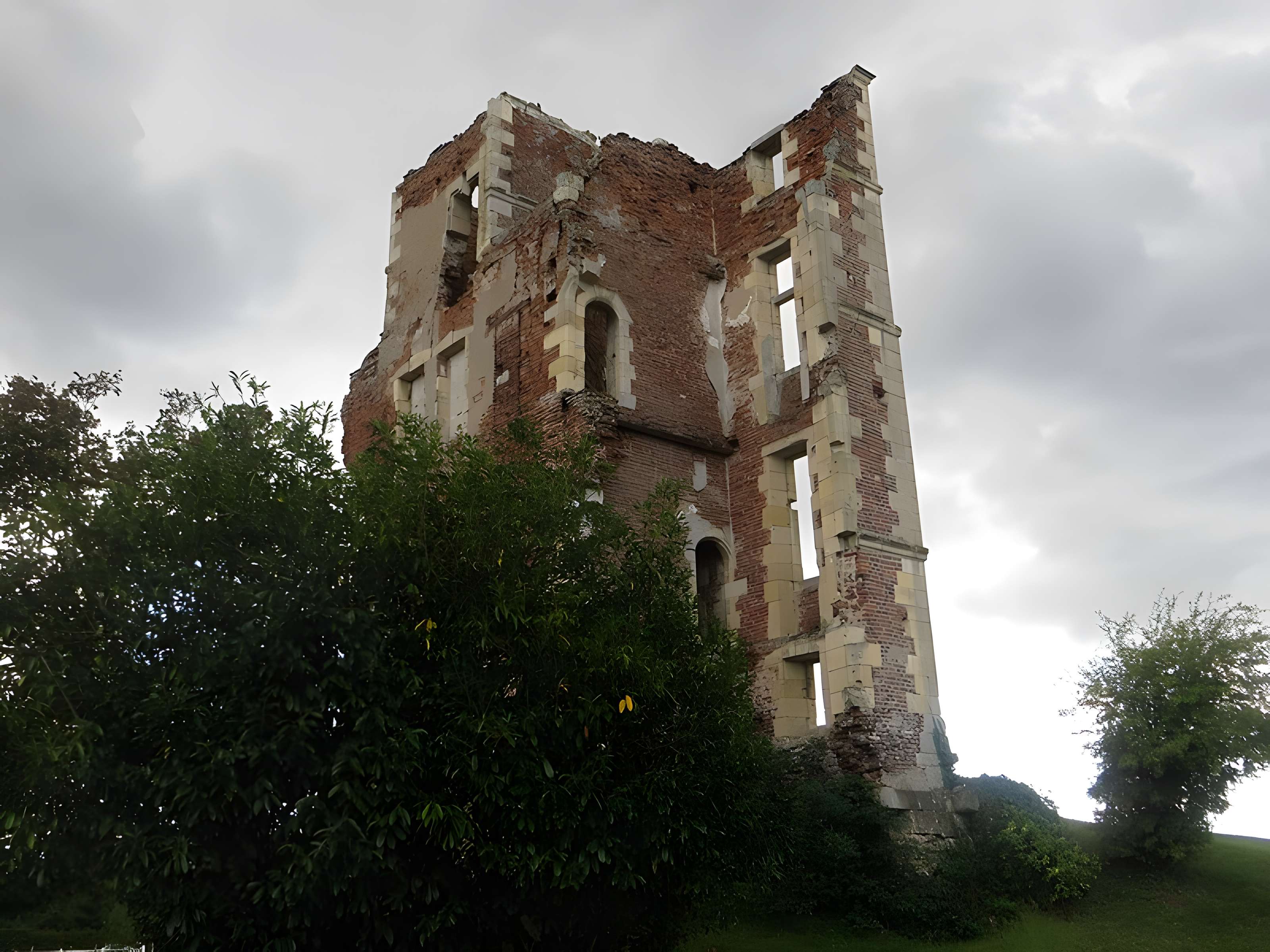 Château de l'Isle à Saint-Denis-en-Val