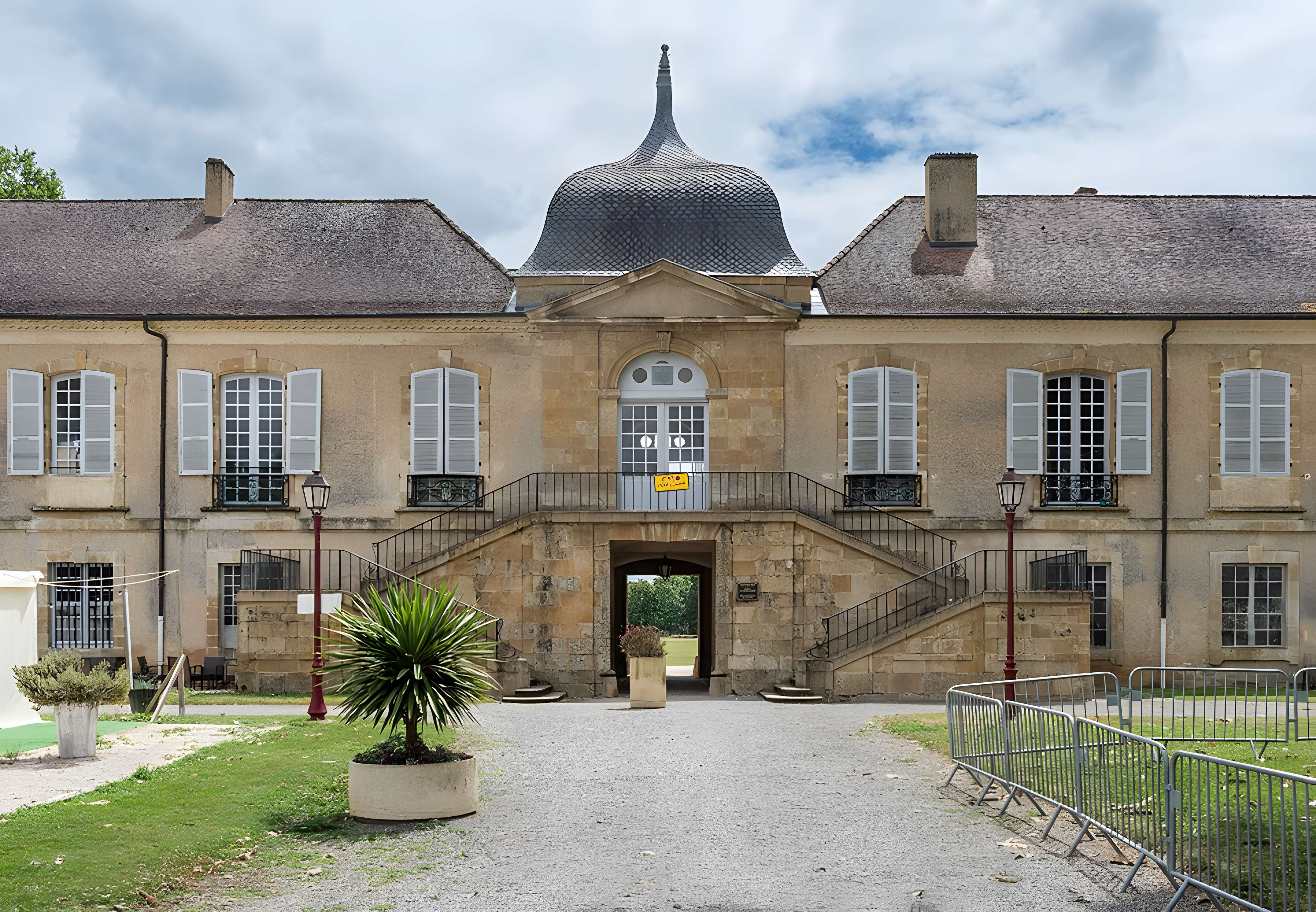 Château de L'Isle-de-Noé