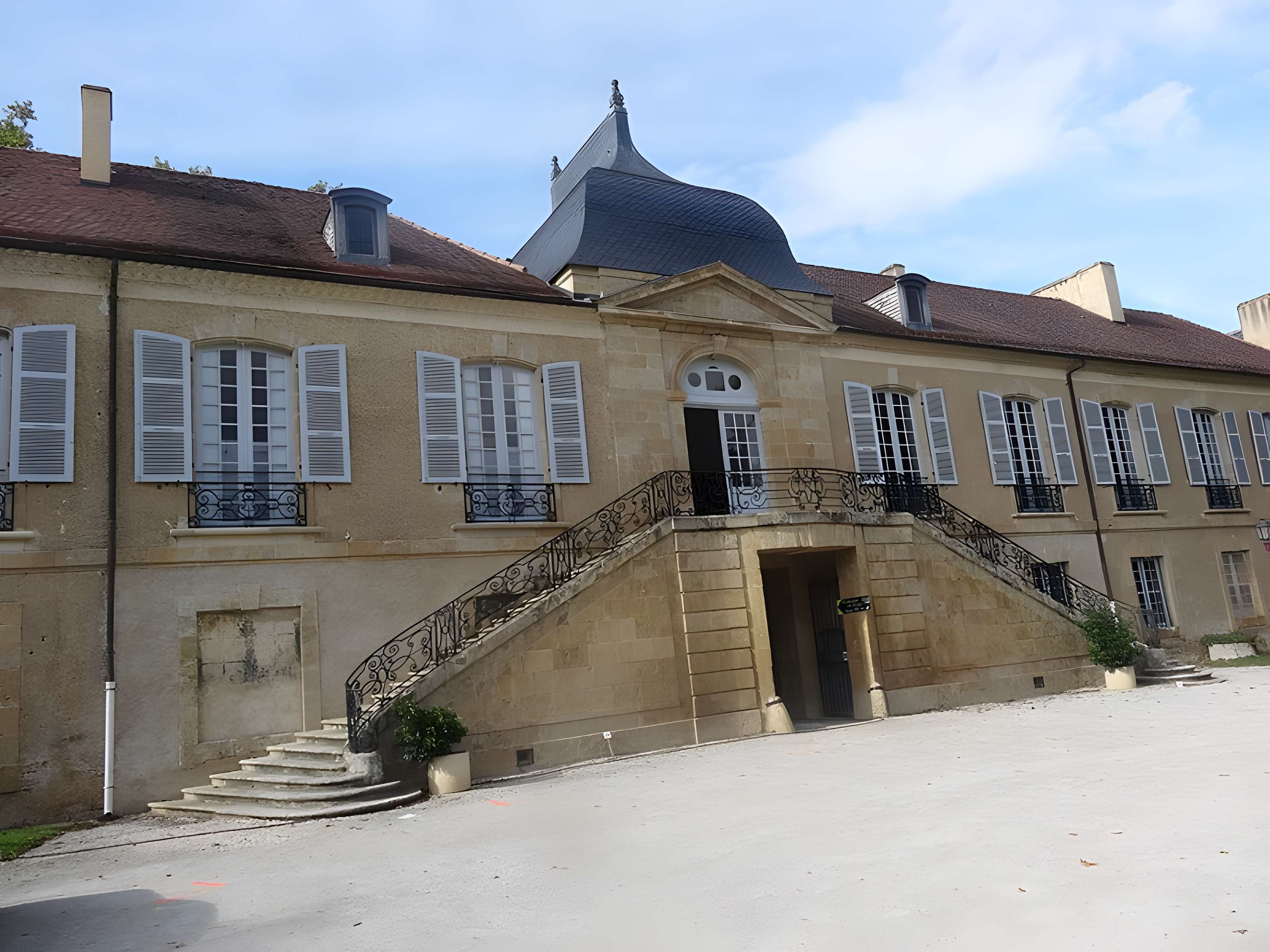 Château de L'Isle-de-Noé