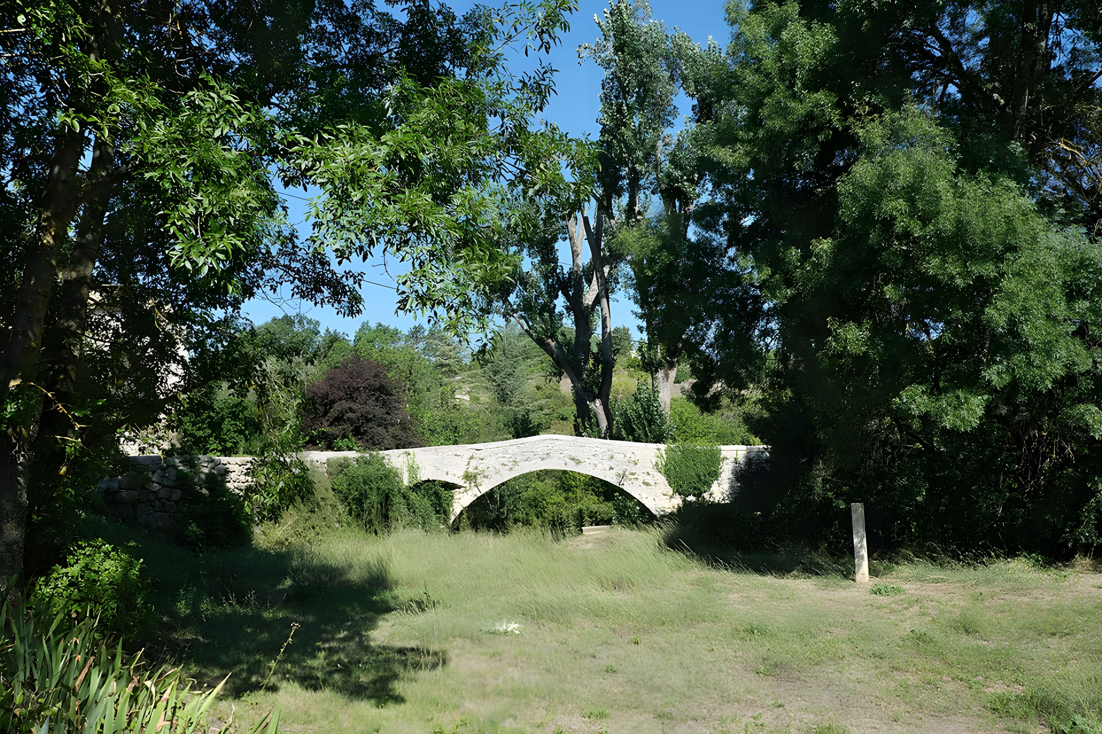 Pont romain de Céreste