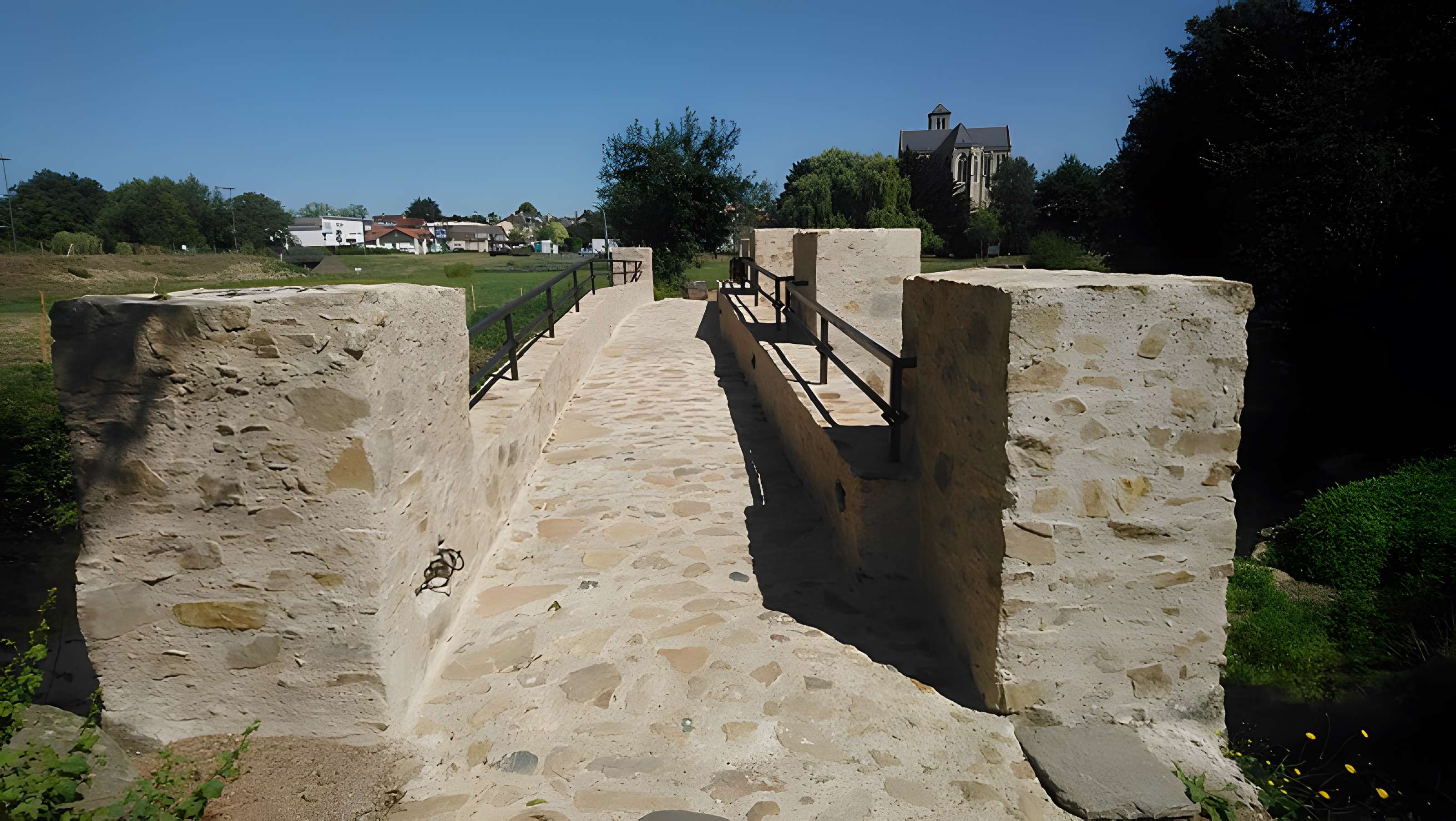 Pont romain de Mouzillon