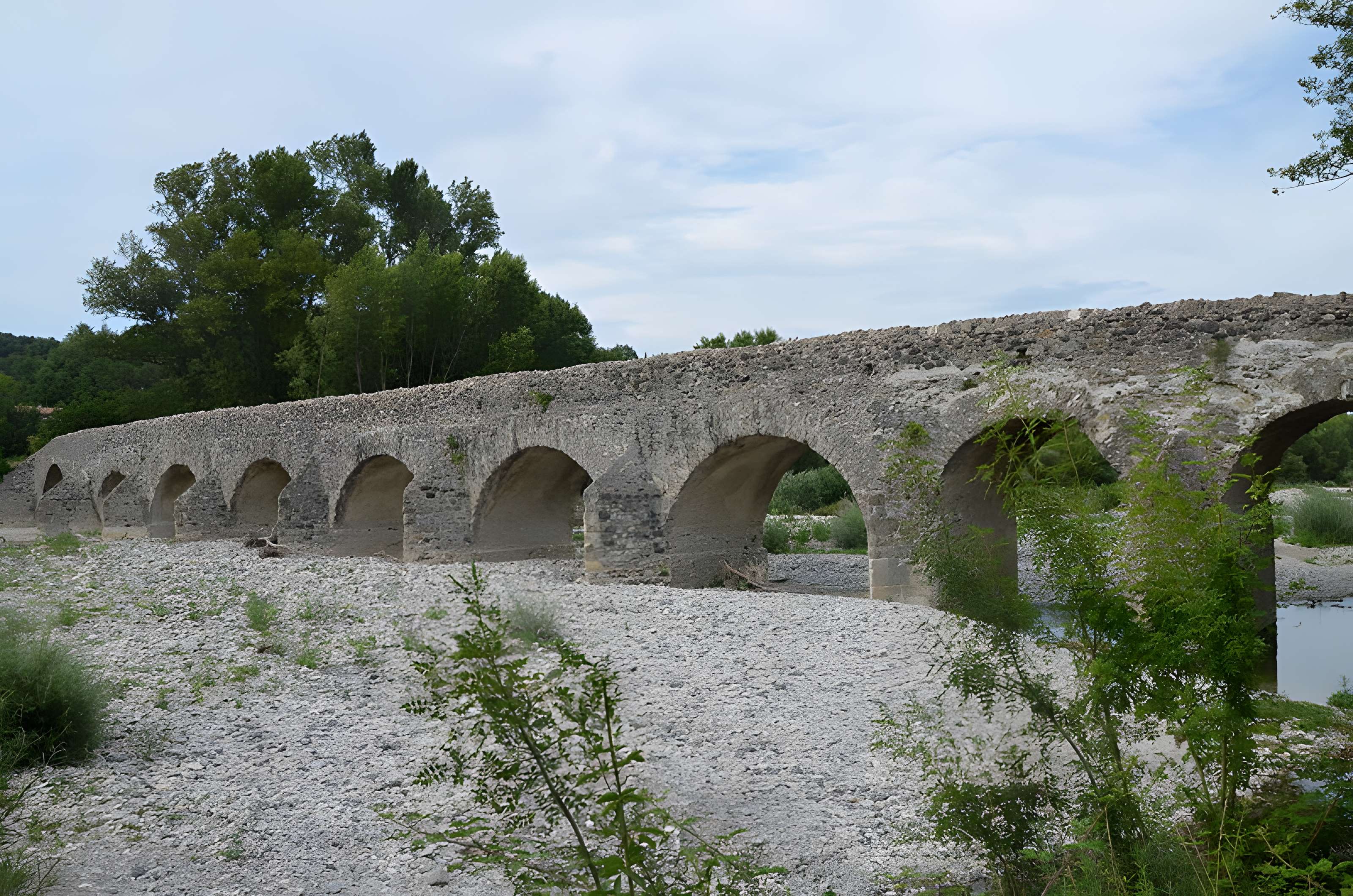 Pont romain de Viviers