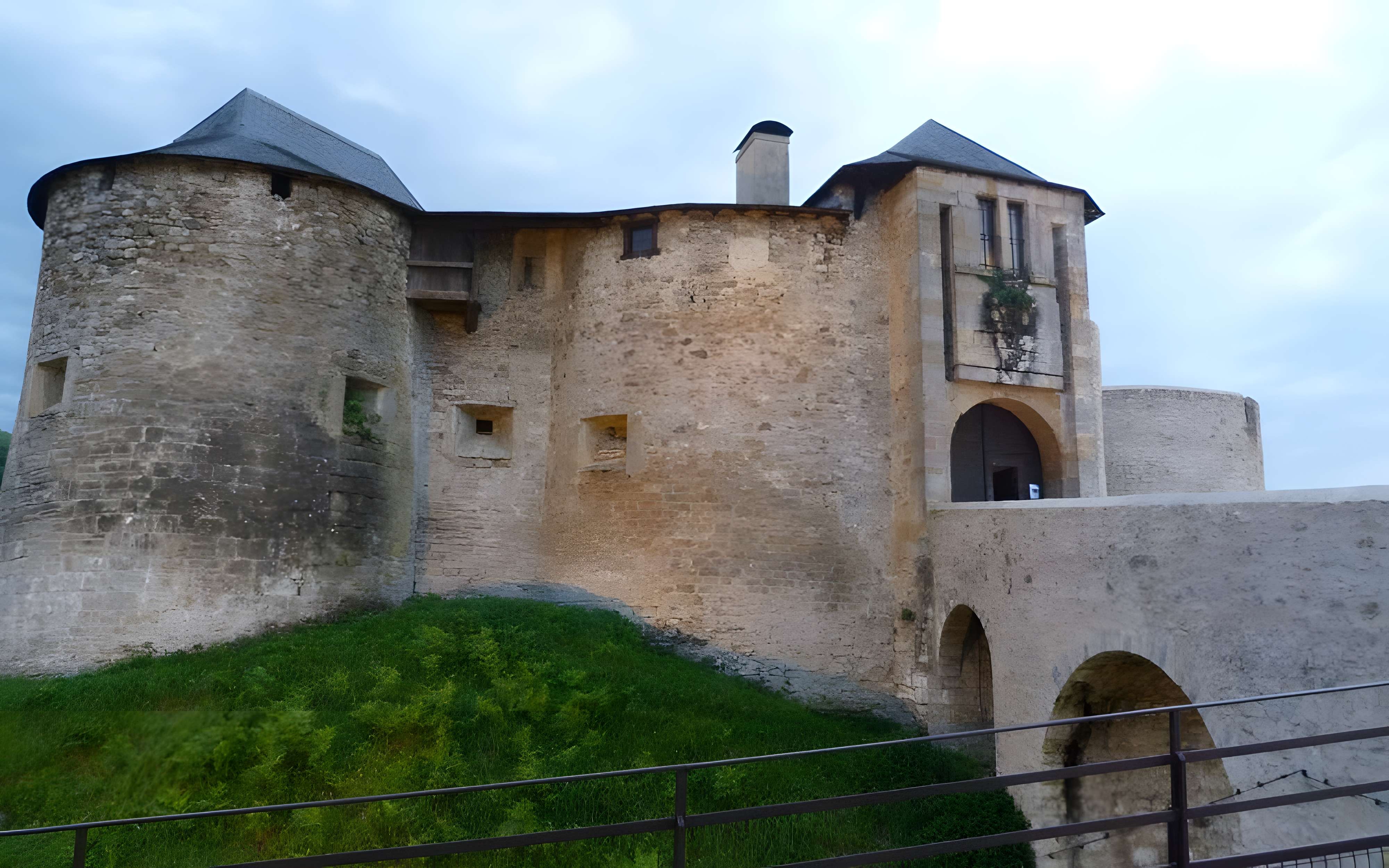 Château de Mauléon vue de l'entrée