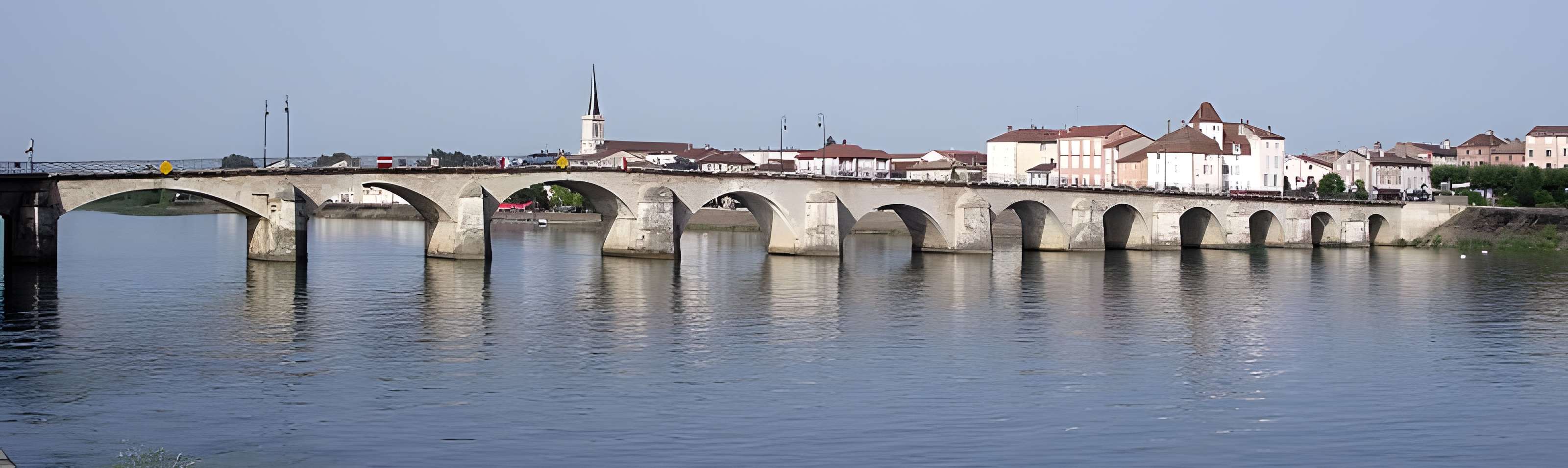 Pont Saint-Laurent de Mâcon
