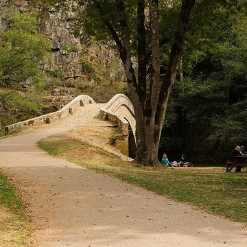Pont sur la Cure de Pierre-Perthuis