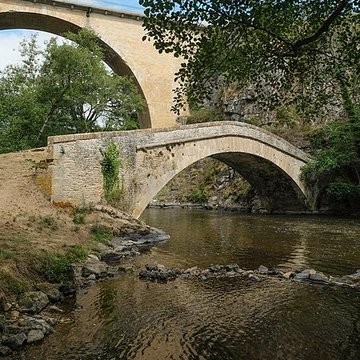 Pont sur la Cure de Pierre-Perthuis
