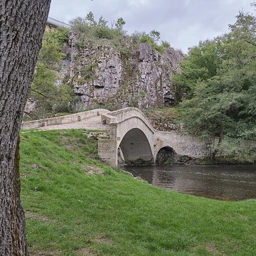 Pont sur la Cure de Pierre-Perthuis