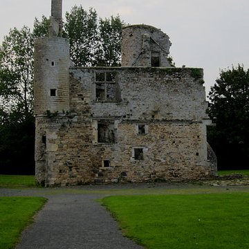 Ensemble des ruines du château de Montfort