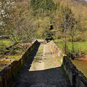 Pont sur le Dourdou à Conques