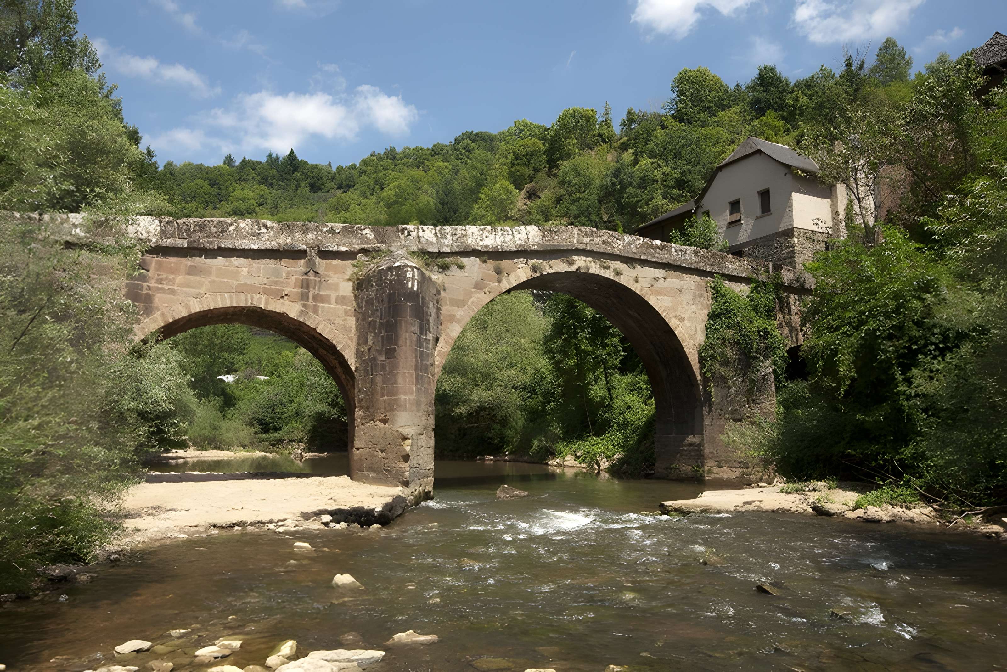 Pont sur le Dourdou à Conques