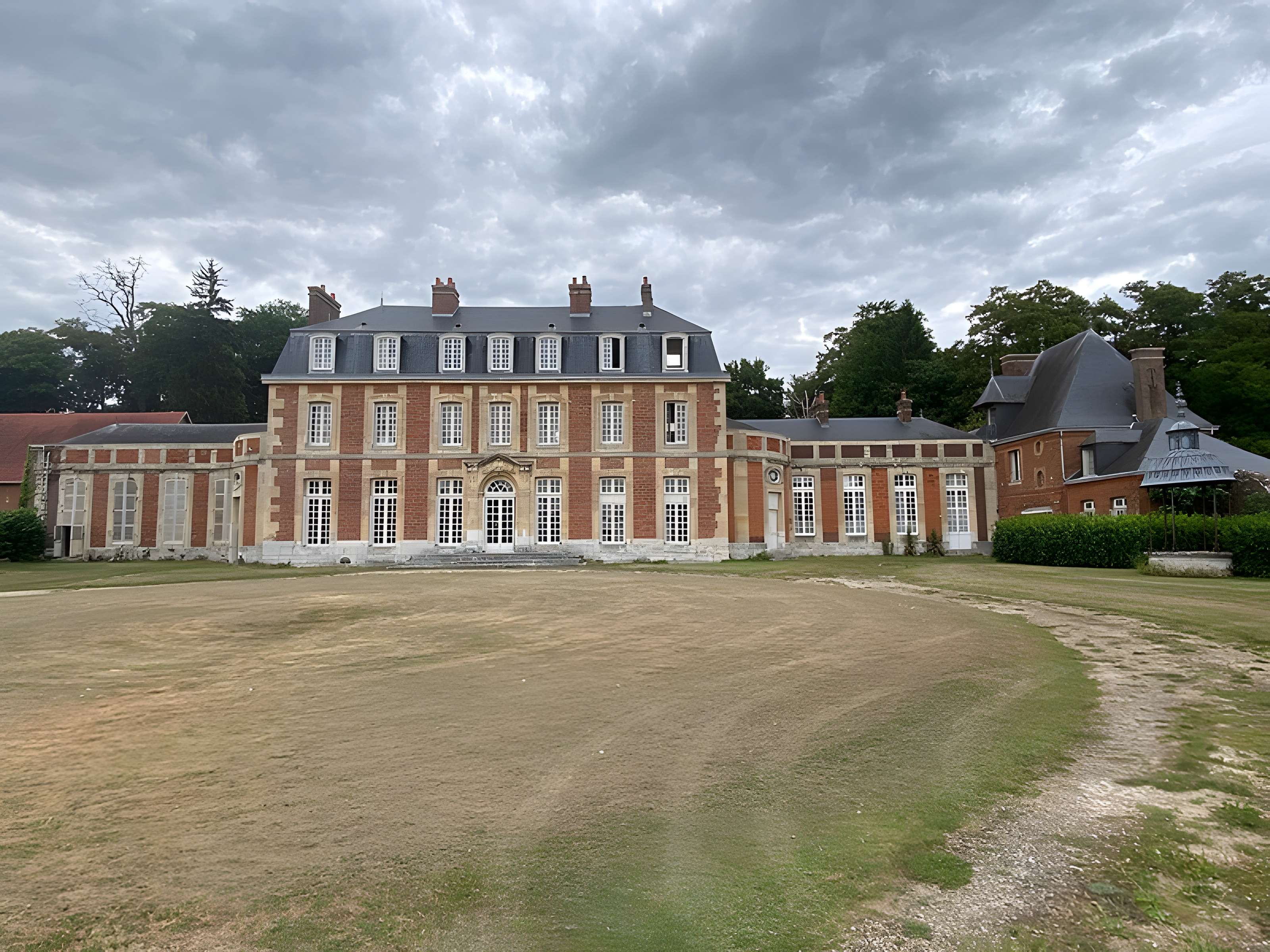 Château de Montigny aux Cent-Acres