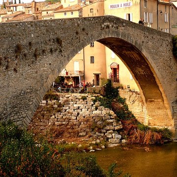Pont sur lEygues de Nyons
