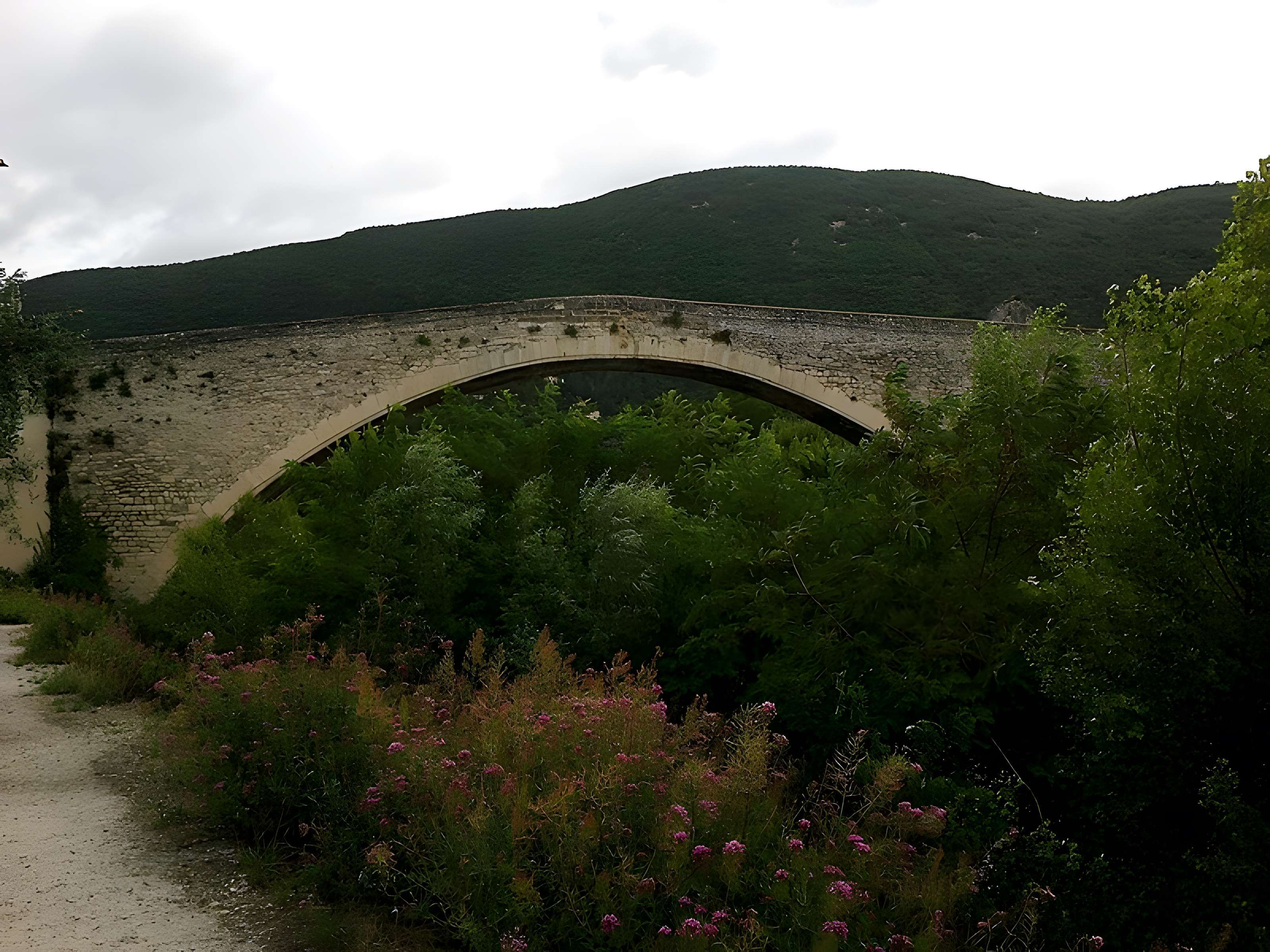 Pont sur l'Eygues de Nyons