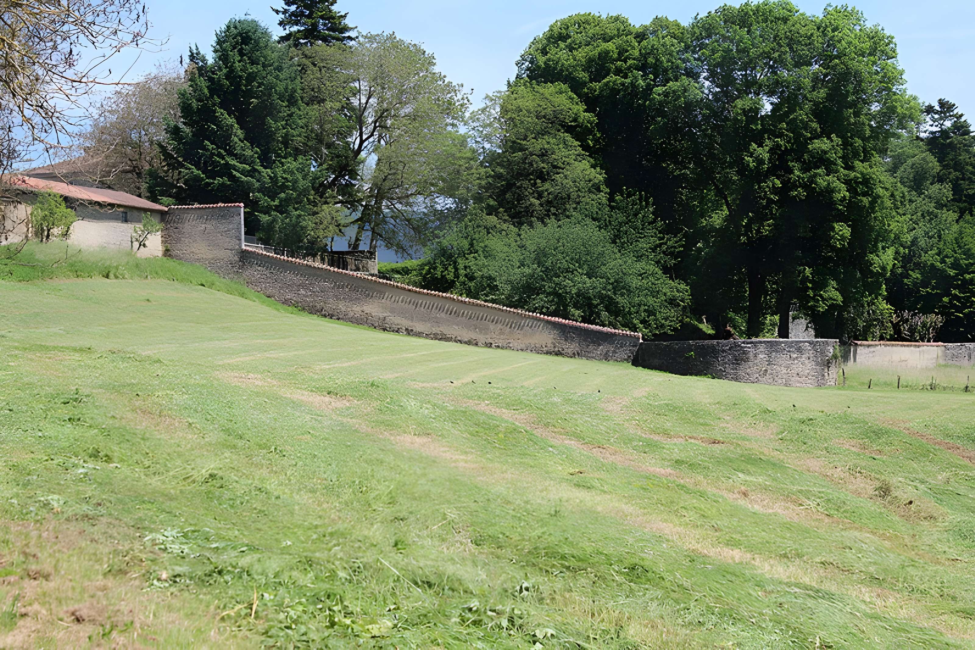 Château de Montplaisant