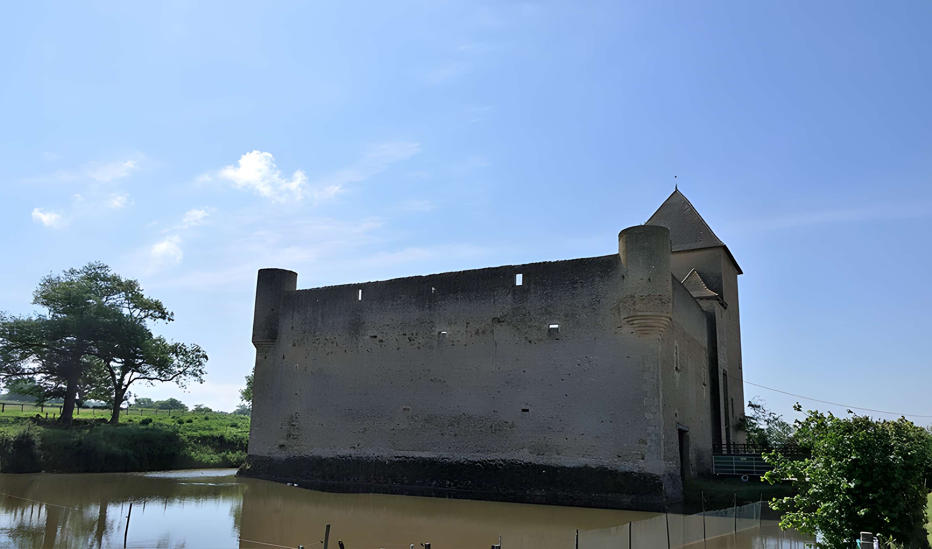 Château de Montrenard