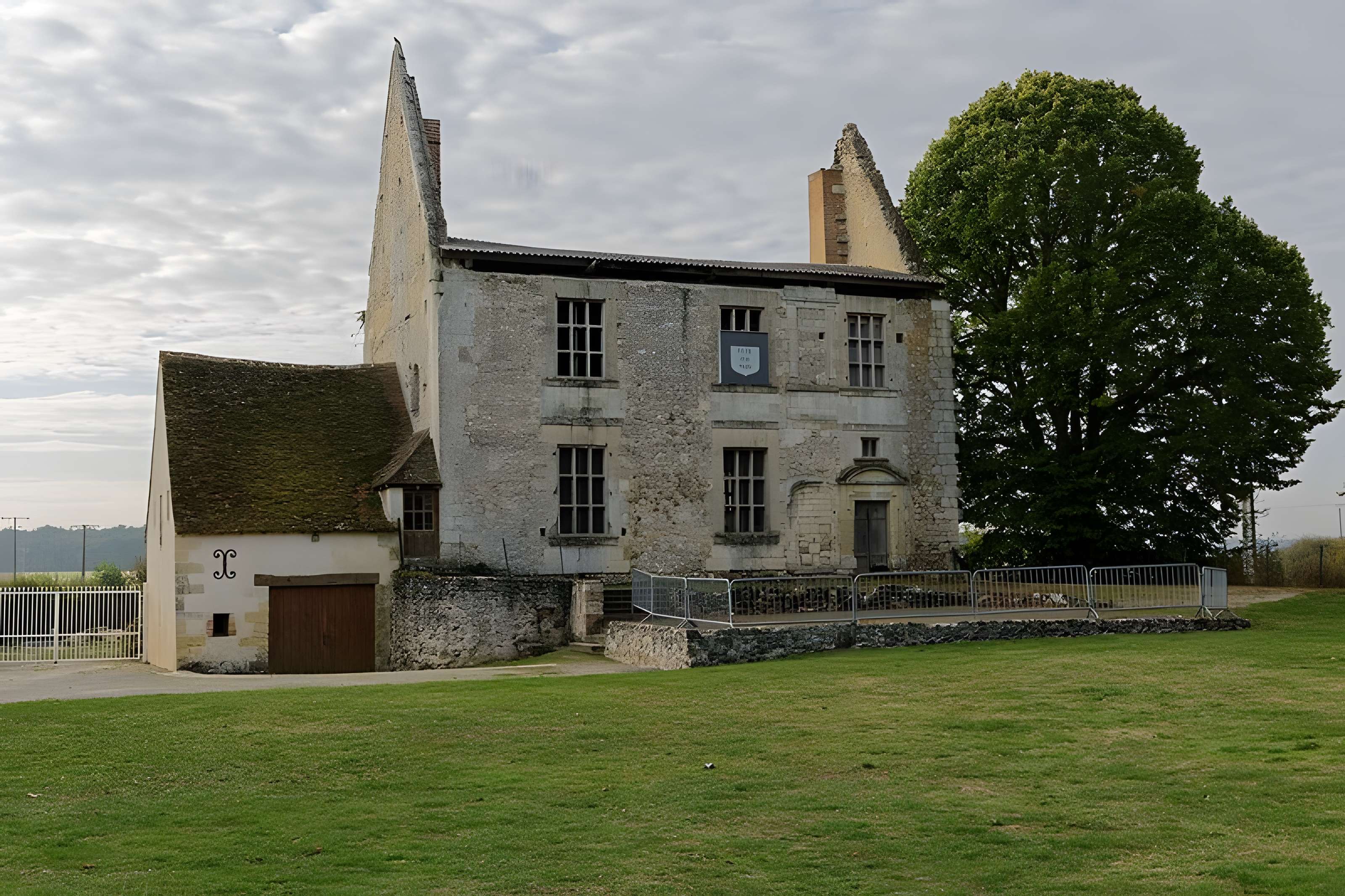 Château de Montreuil-en-Touraine