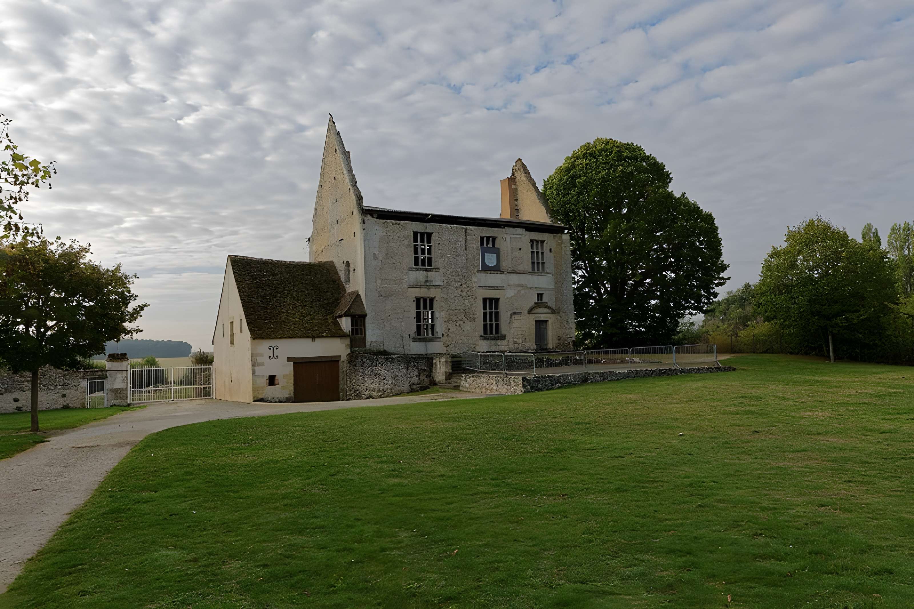 Château de Montreuil-en-Touraine