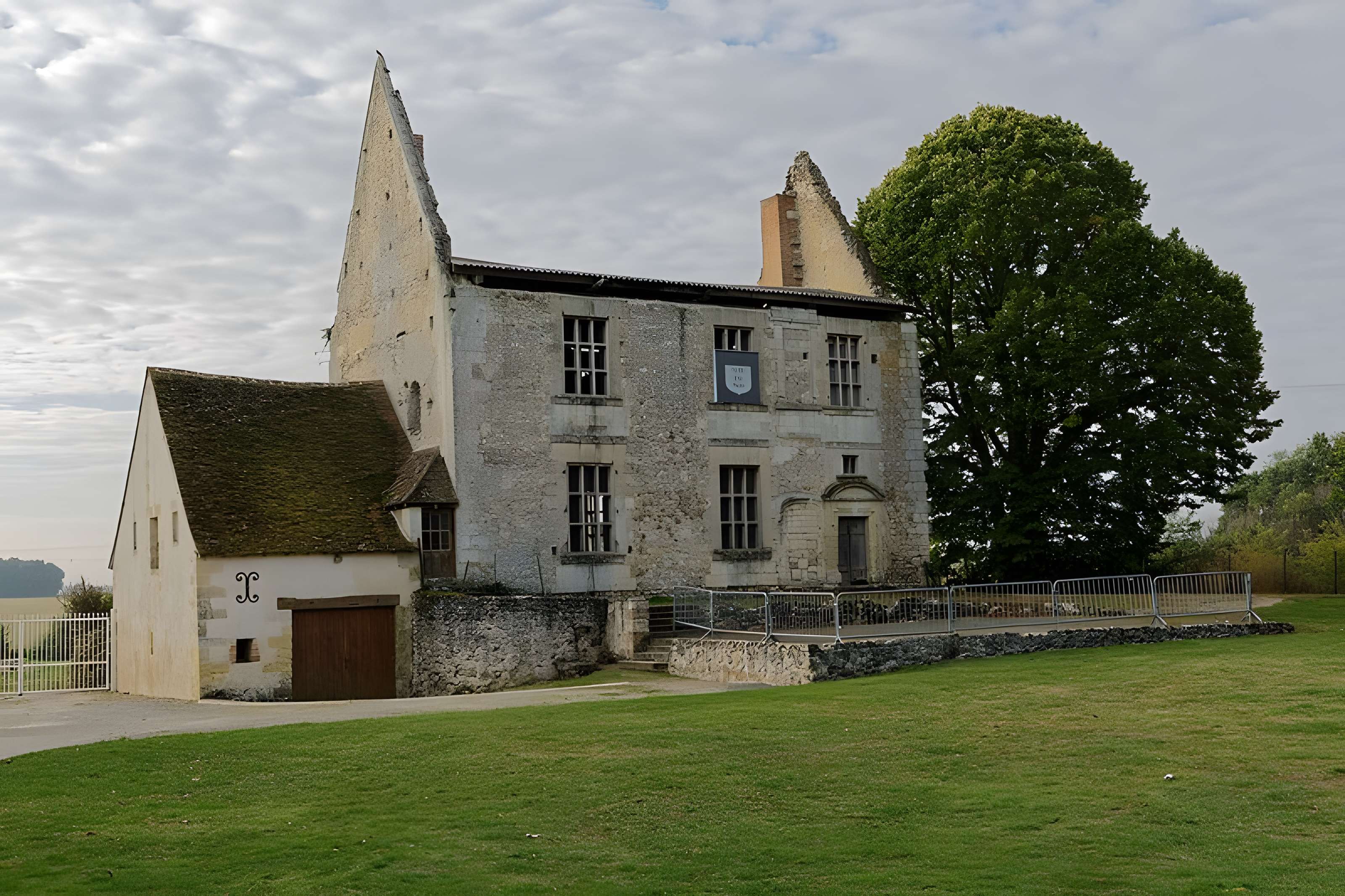 Château de Montreuil-en-Touraine