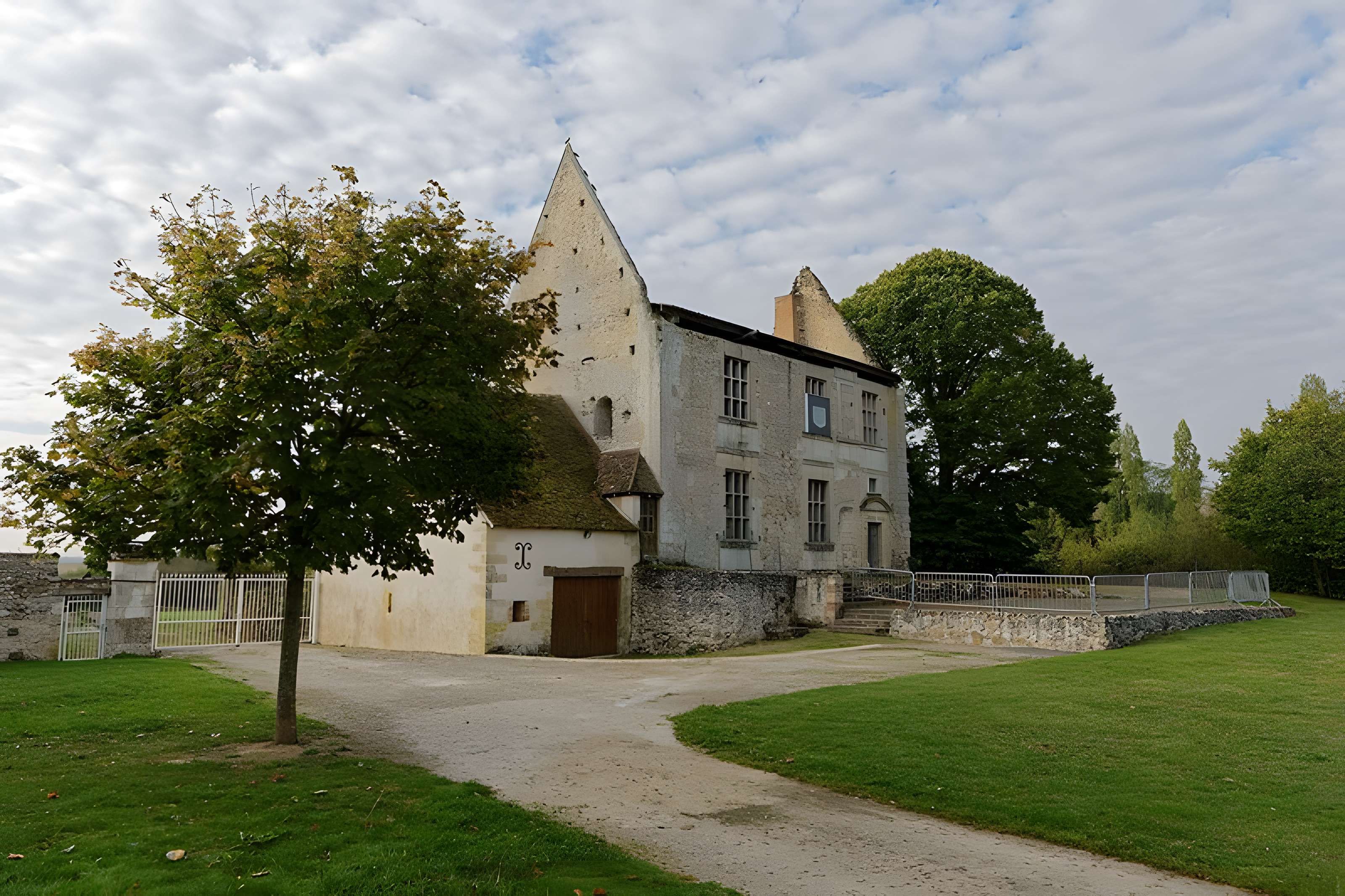 Château de Montreuil-en-Touraine