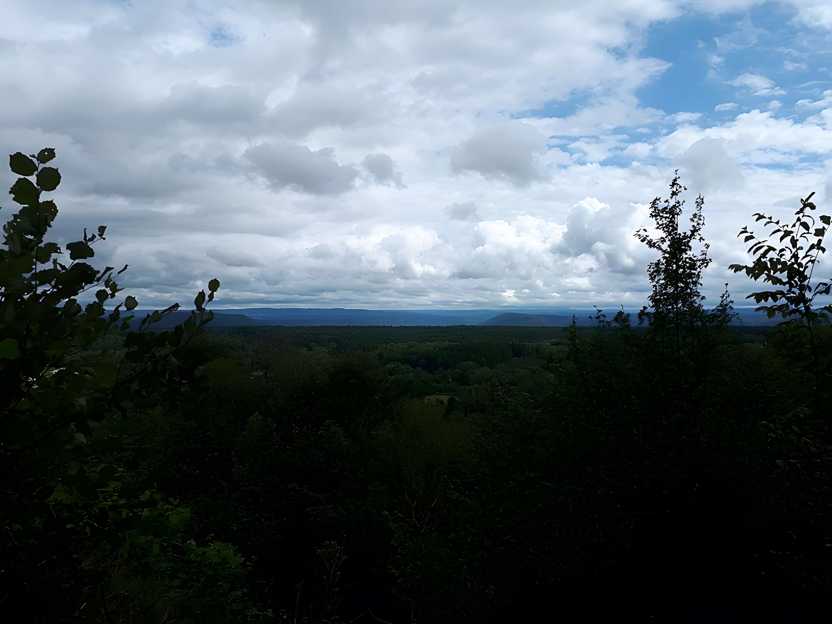 Ruines du château de Montrond