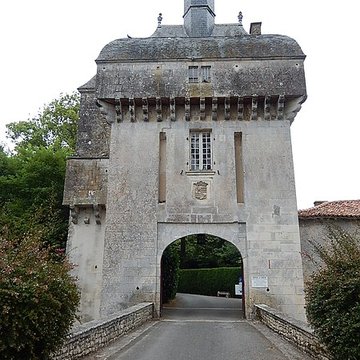 chateau de mornay