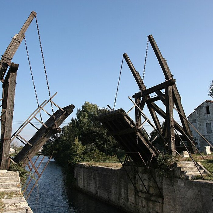 Photo de Pont Van-Gogh à Arles