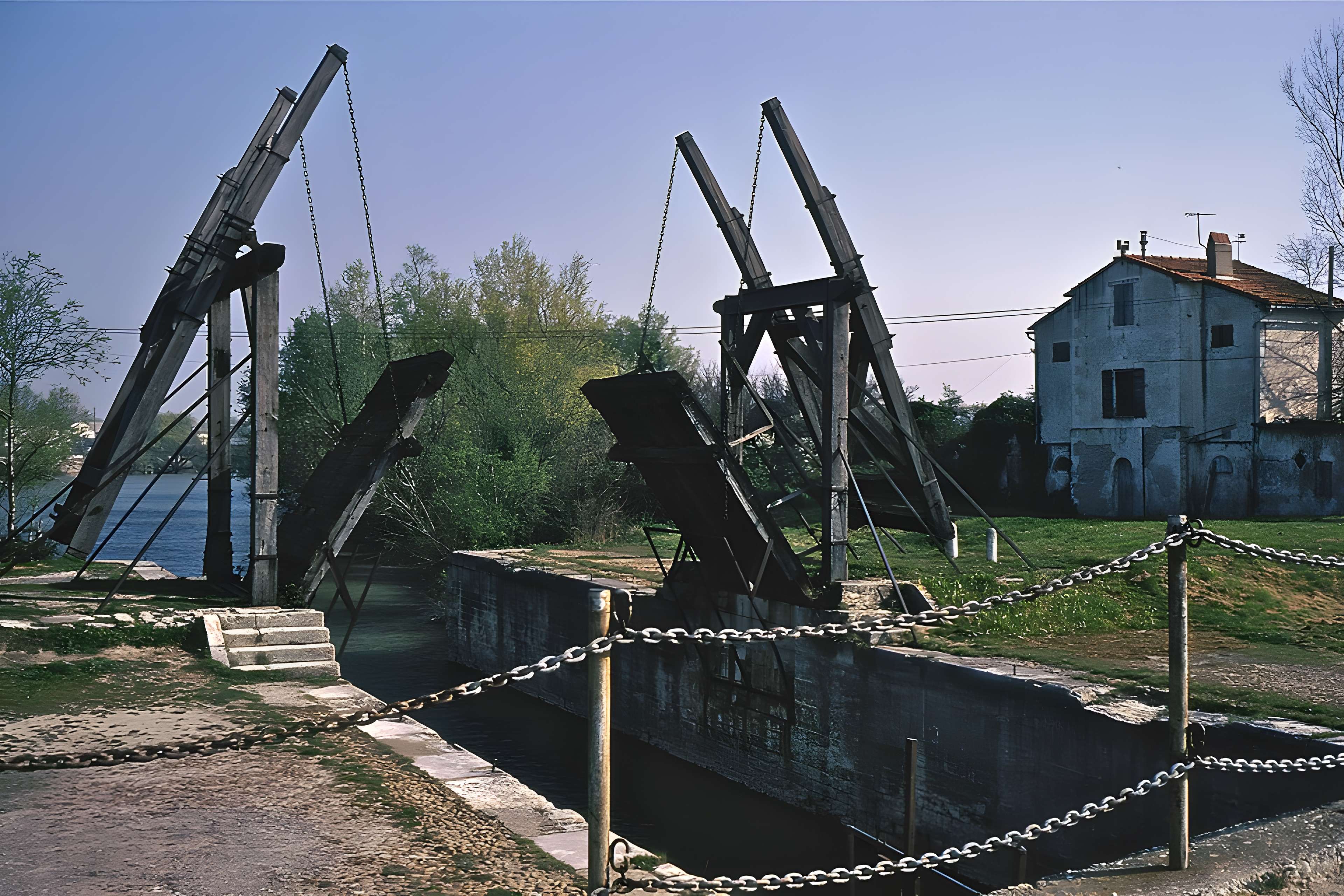 Pont Van-Gogh à Arles