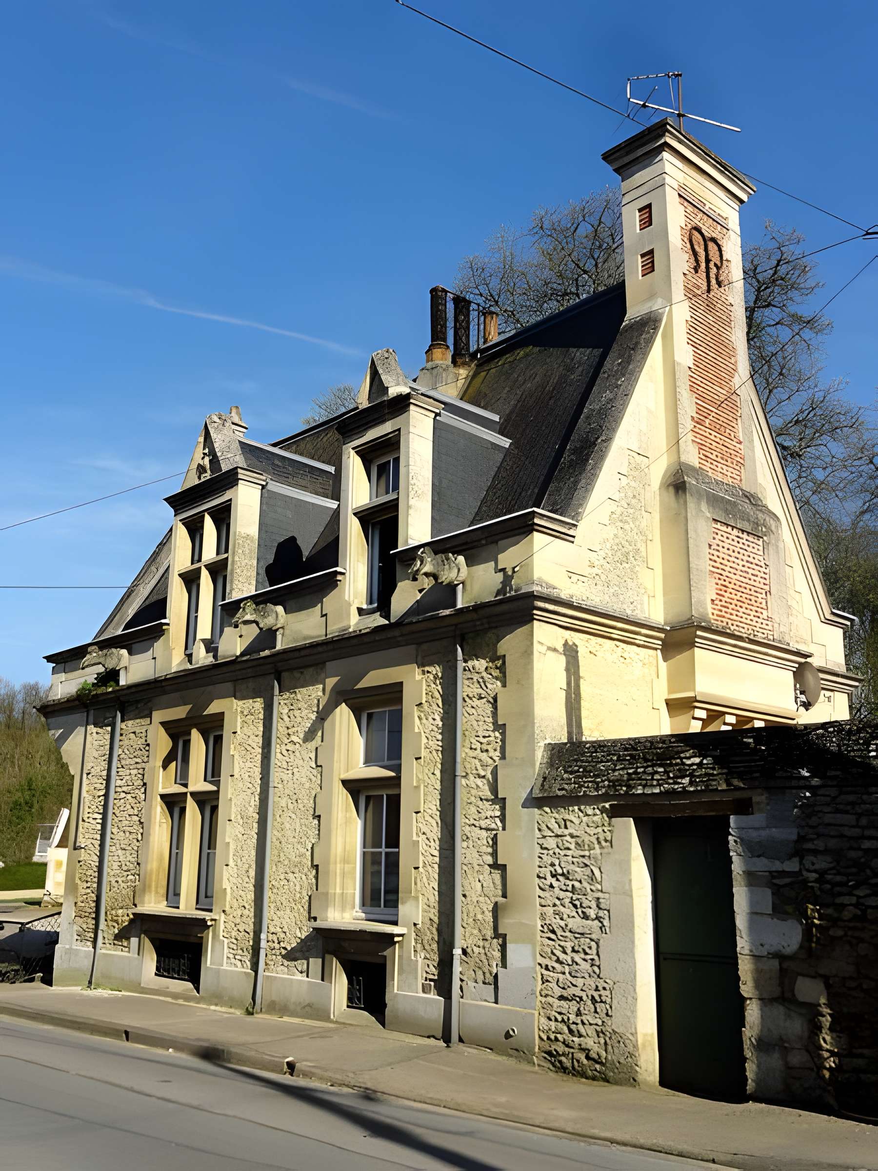 Château de Mouchy-le-Châtel