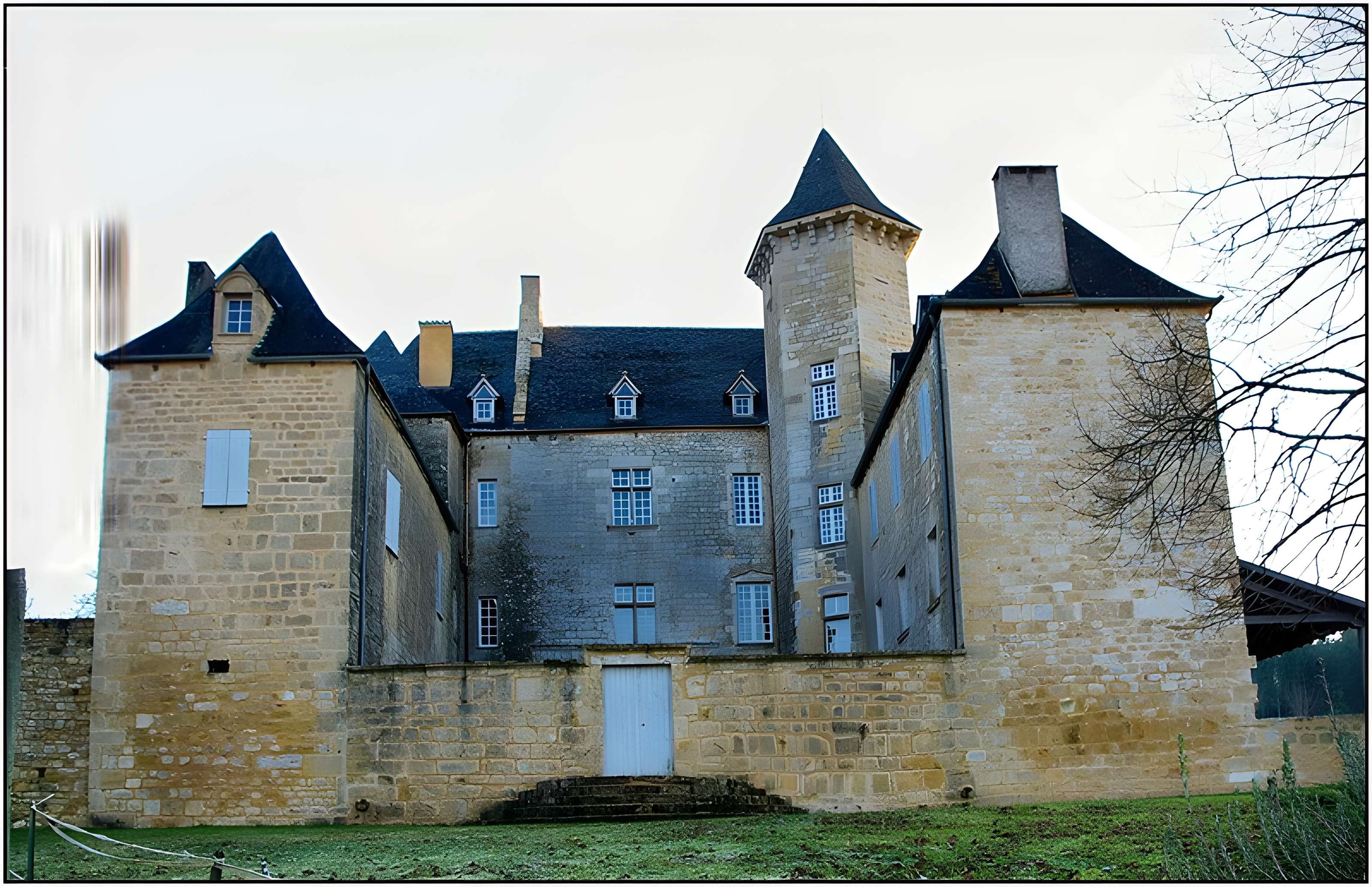 Château de Nadaillac-de-Rouge