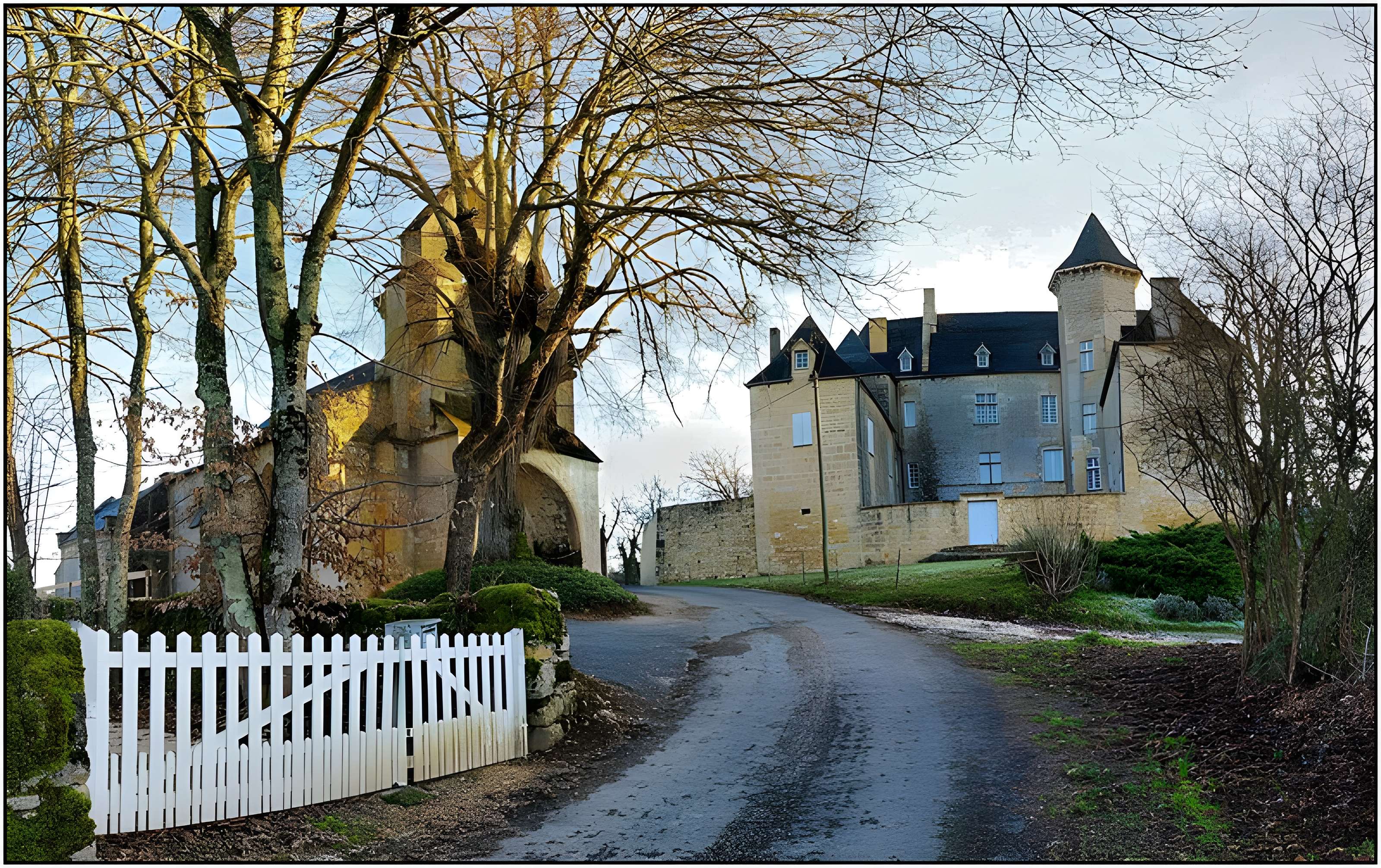 Château de Nadaillac-de-Rouge
