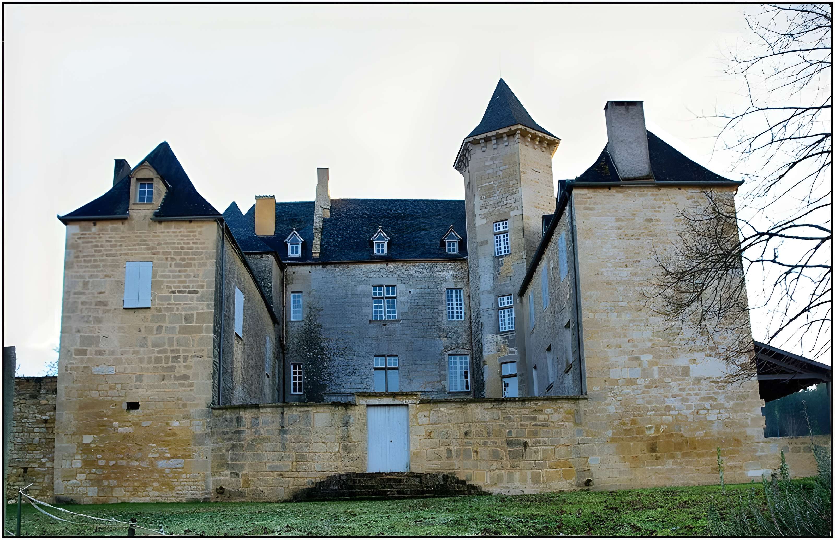 Château de Nadaillac-de-Rouge 