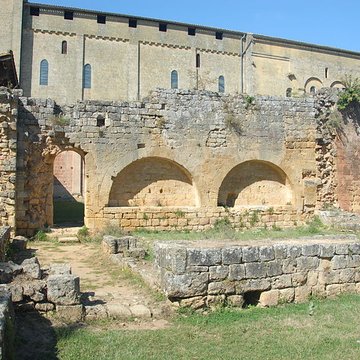 Ancienne Abbaye de Saint-Avit-Sénieur
