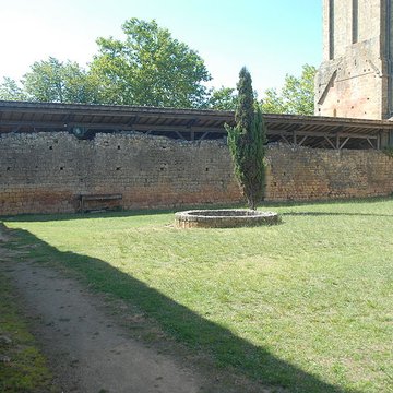 Ancienne Abbaye de Saint-Avit-Sénieur
