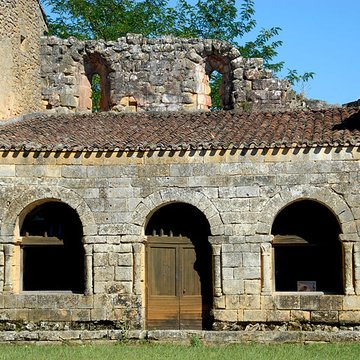 Ancienne Abbaye de Saint-Avit-Sénieur