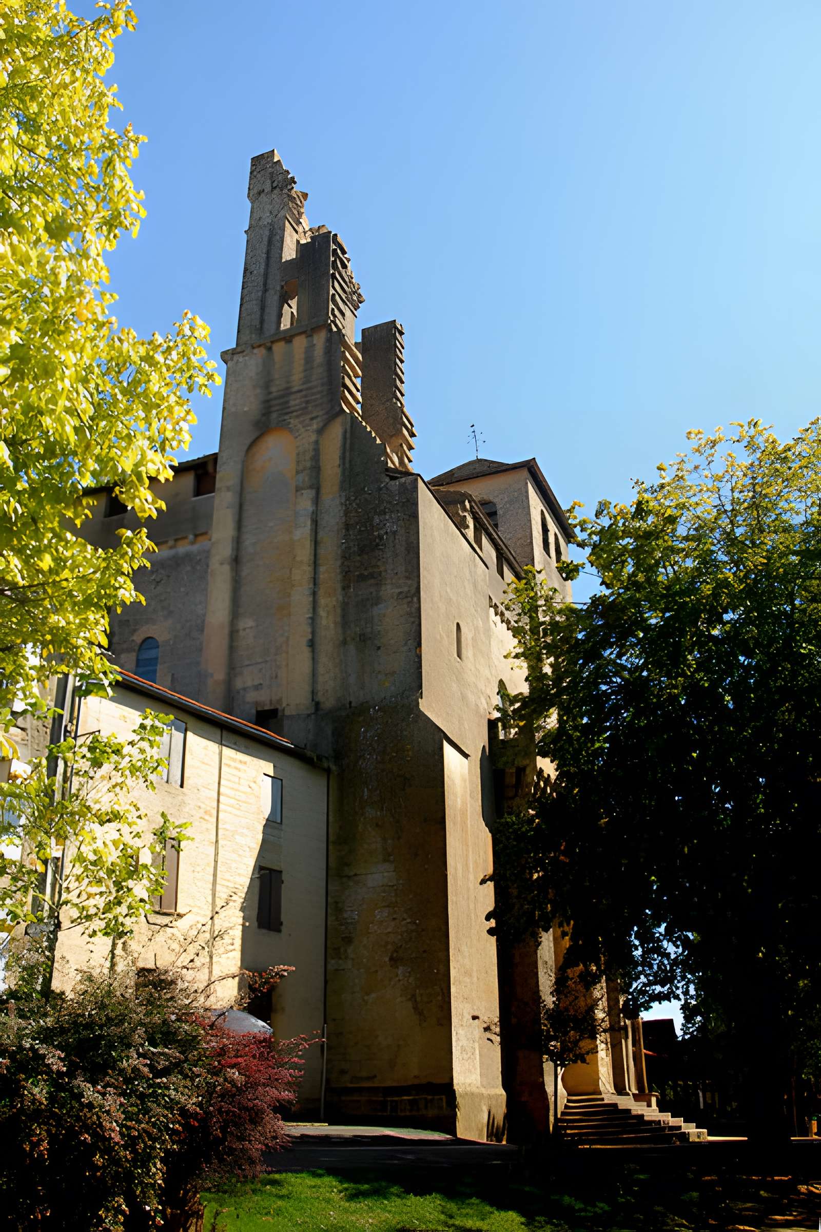 Ancienne Abbaye de Saint-Avit-Sénieur