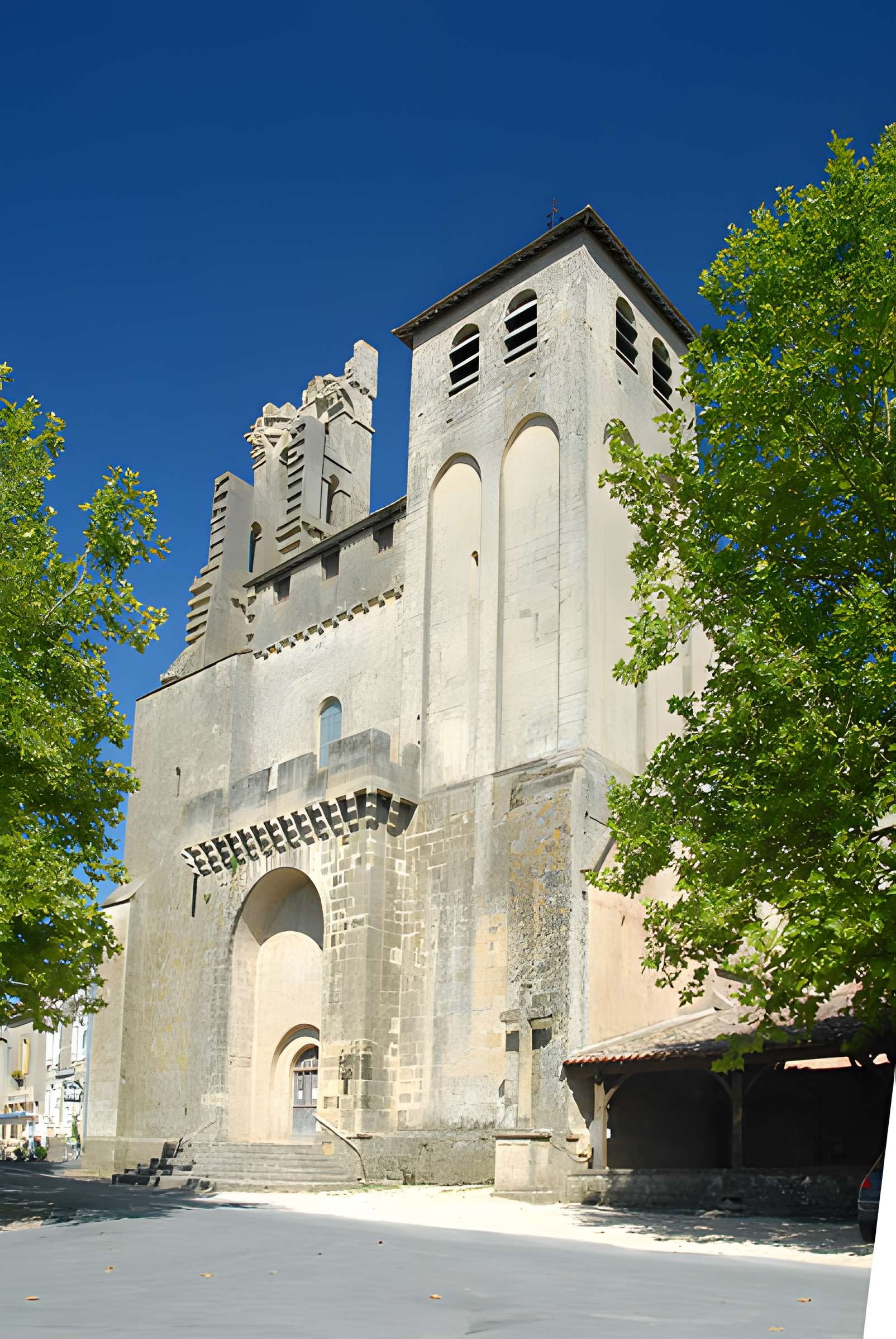 Ancienne Abbaye de Saint-Avit-Sénieur
