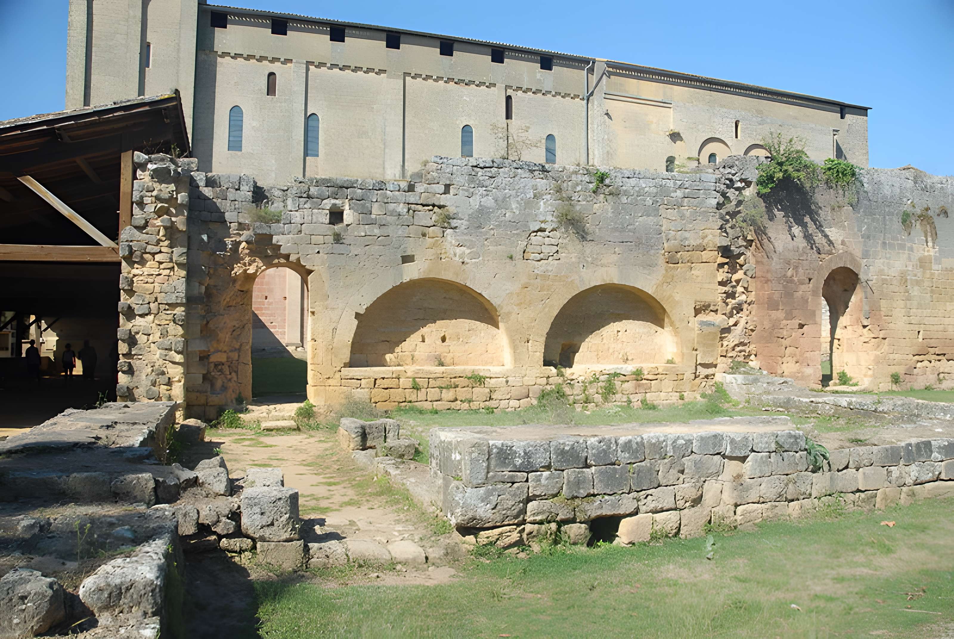 Ancienne Abbaye de Saint-Avit-Sénieur