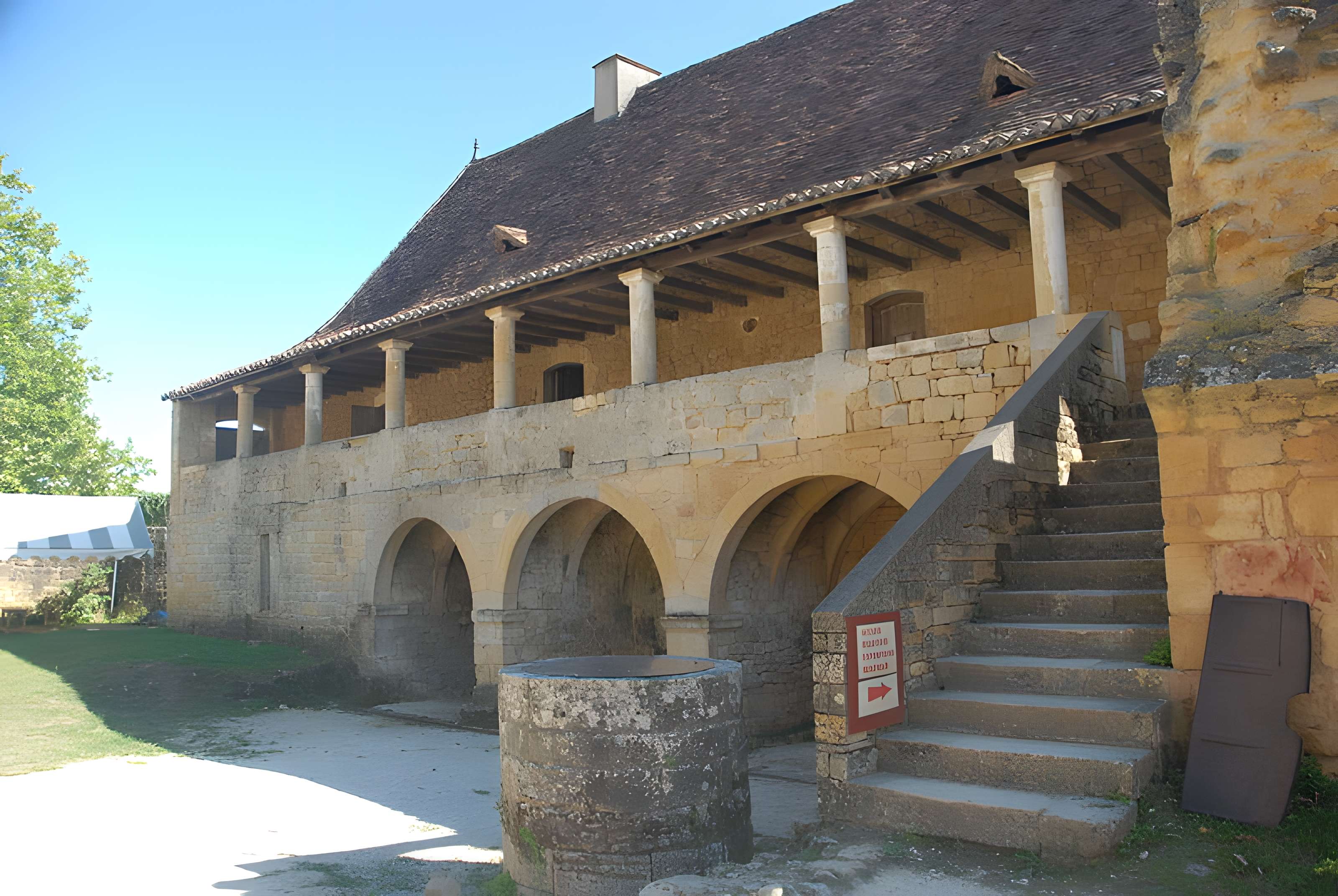 Ancienne Abbaye de Saint-Avit-Sénieur