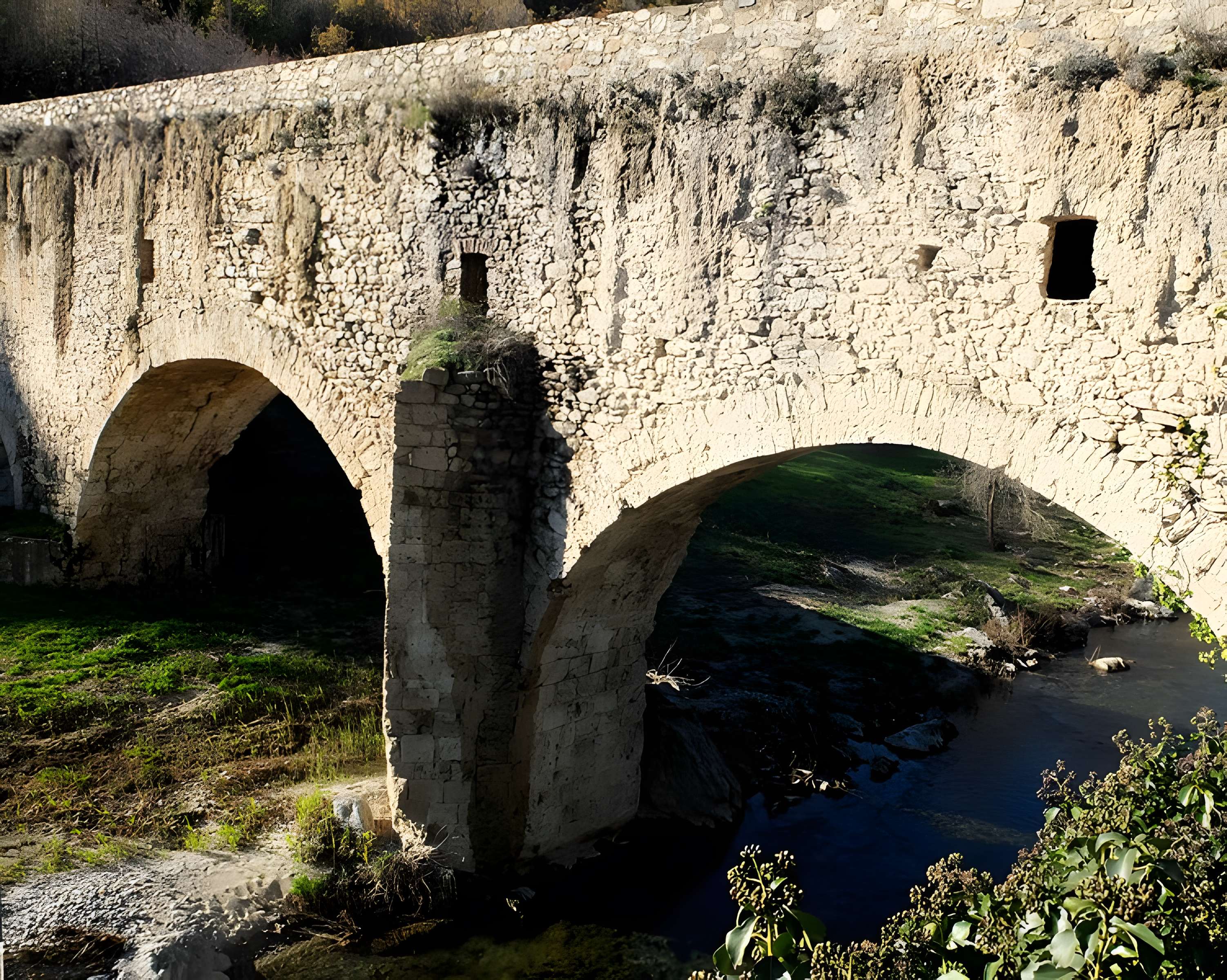 Pont-Aqueduc d'Ansignan