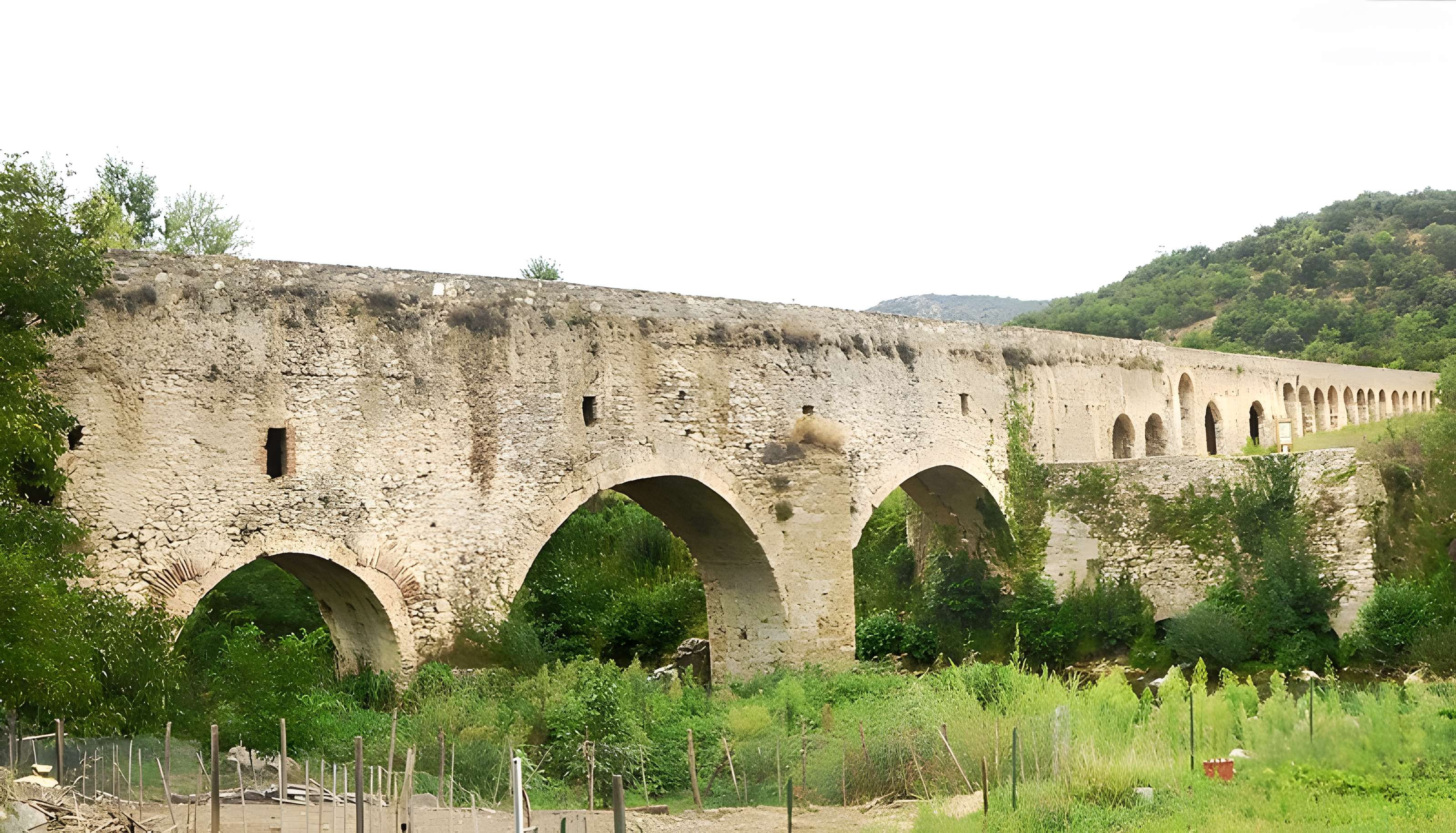 Pont-Aqueduc d'Ansignan
