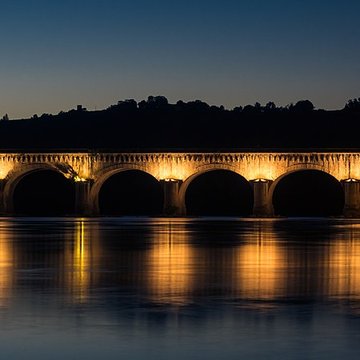 Pont-canal dAgen sur la Garonne également sur commune du Passage