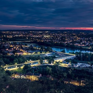 Pont-canal dAgen sur la Garonne également sur commune du Passage
