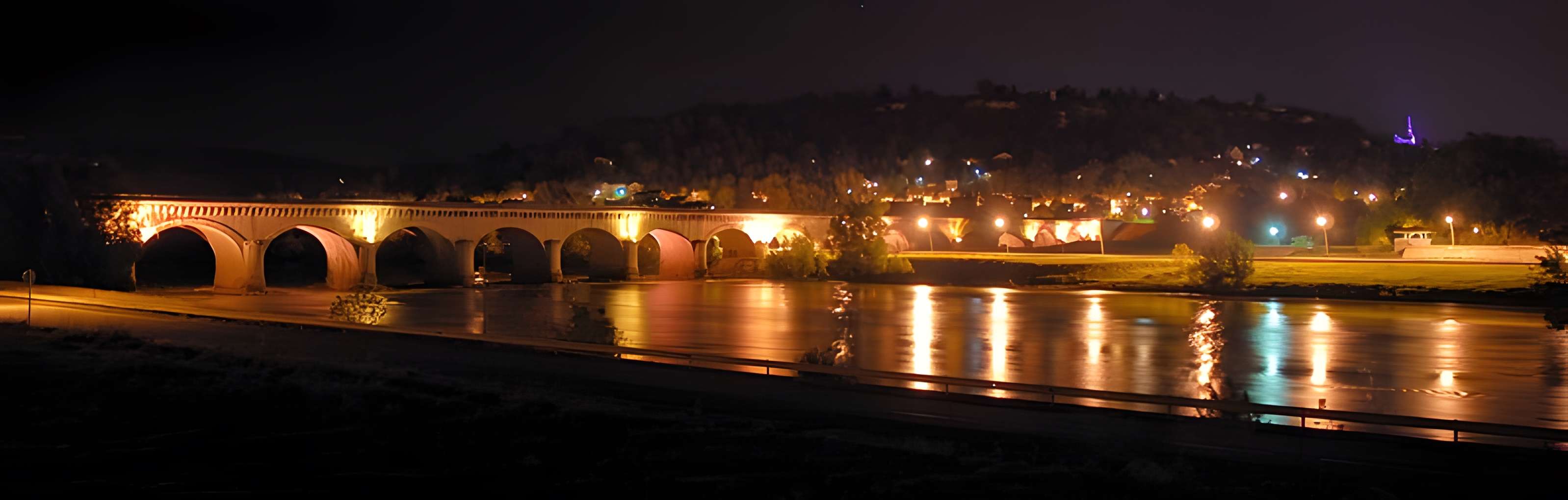 Pont-canal d'Agen sur la Garonne (également sur commune du Passage)